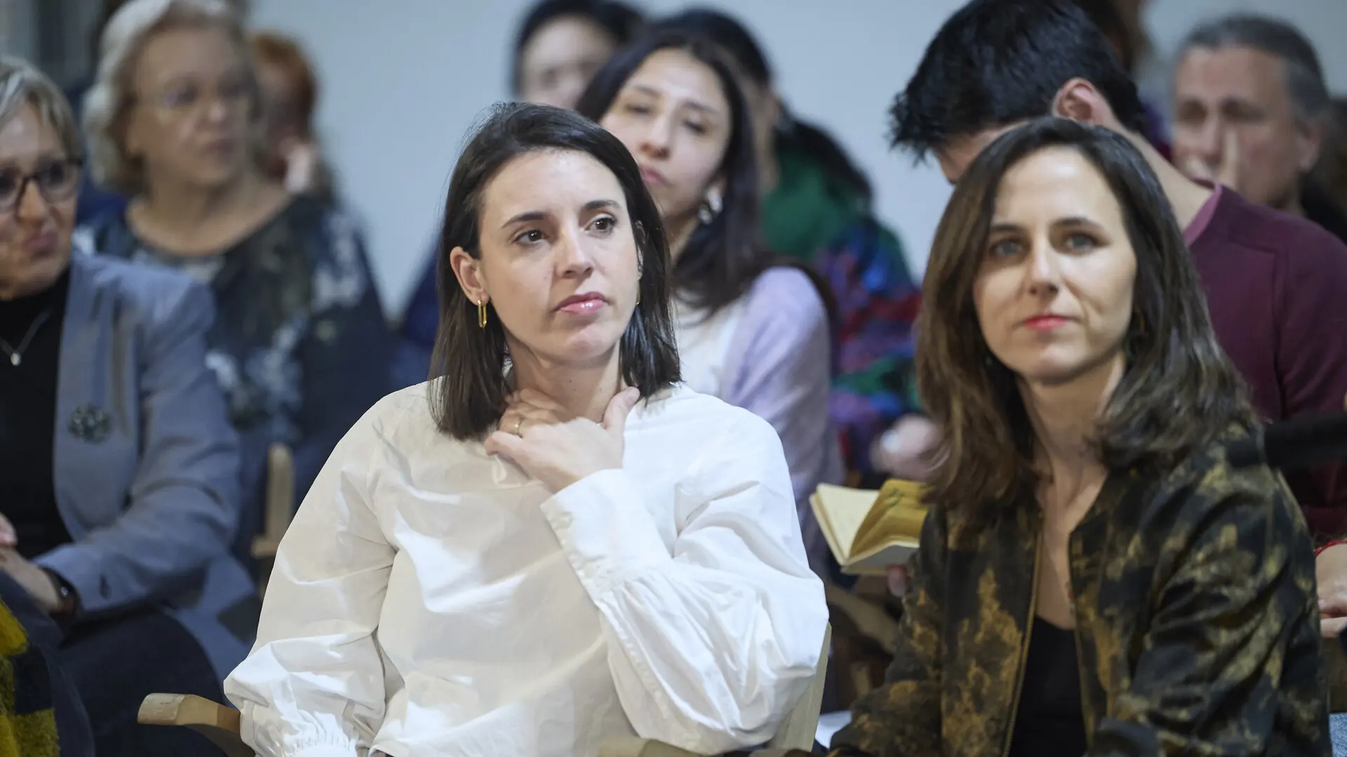 Podemos advierte a Junts de que hay que regularizar migrantes si quiere hablar de competencias de migración