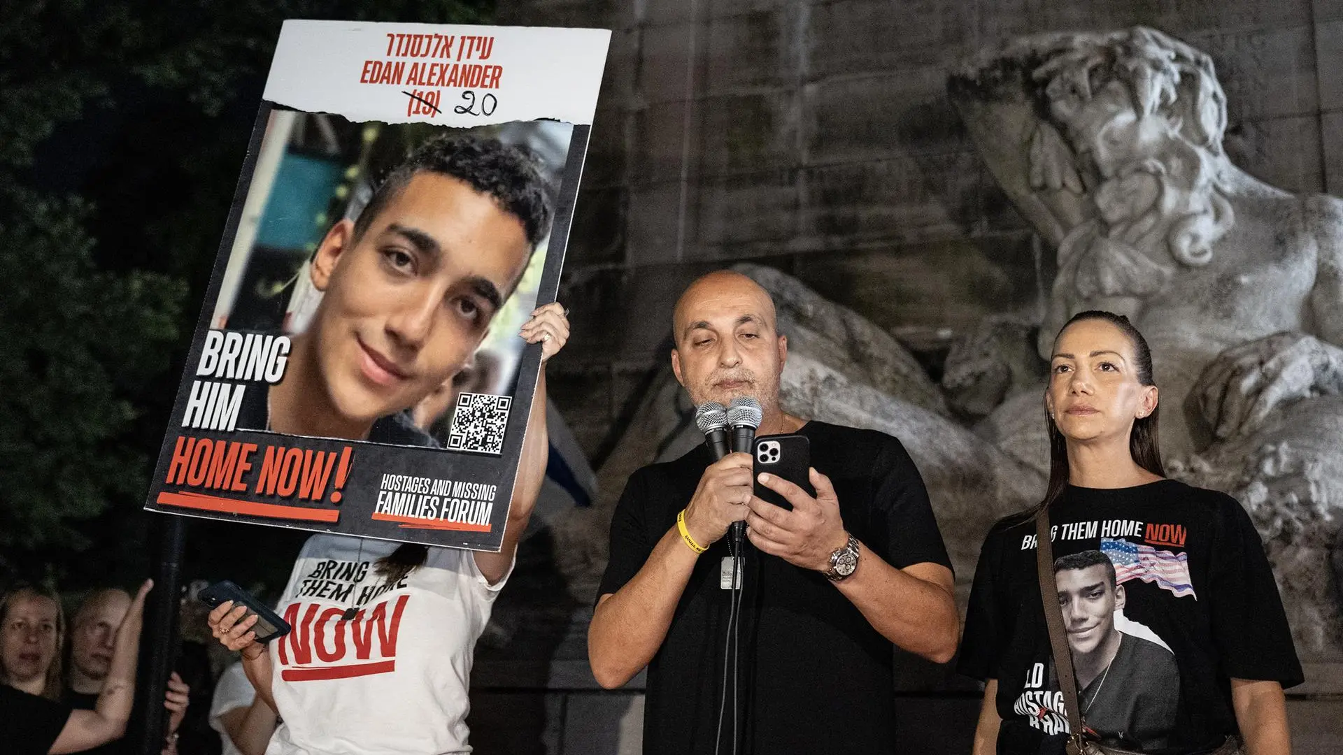 
         Hamás liberará al israelí-estadounidense Edan Alexander como gesto de buena fe para un alto el fuego en Gaza 
    