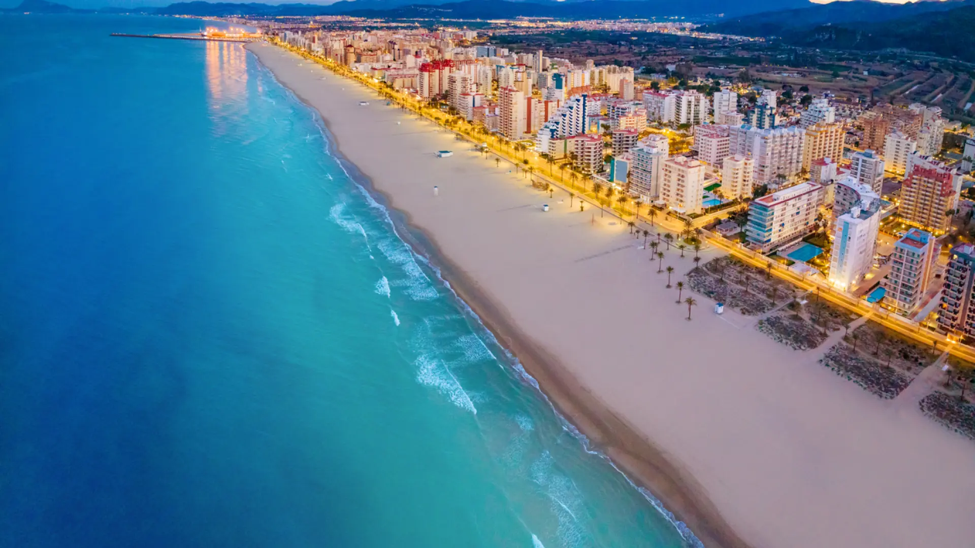 Las tres mejores playas para ir desde Madrid este verano: están a menos de cuatro horas en coche de la capital