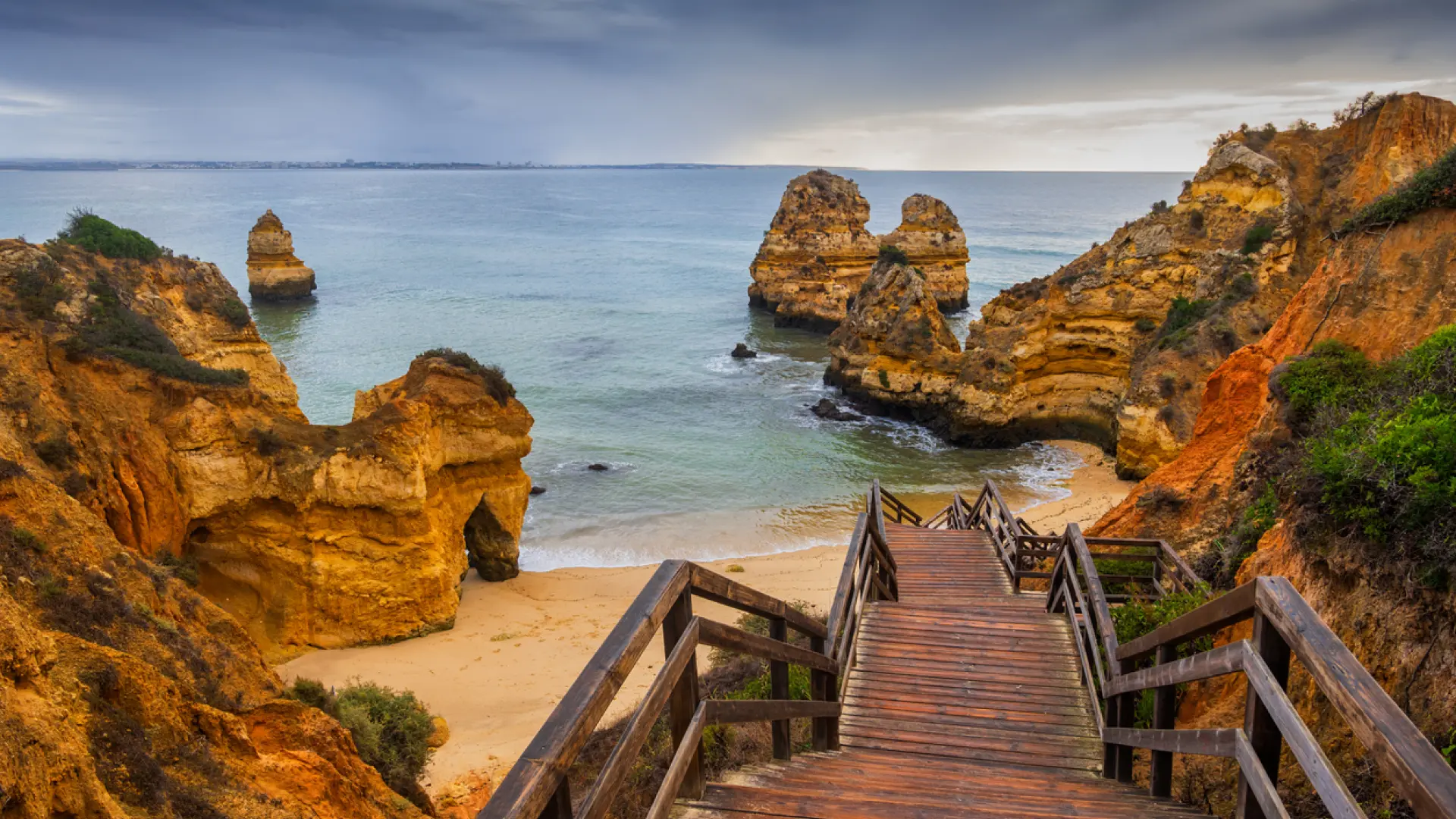 Cinco playas perfectas para visitar en octubre que nos harán sentir en verano