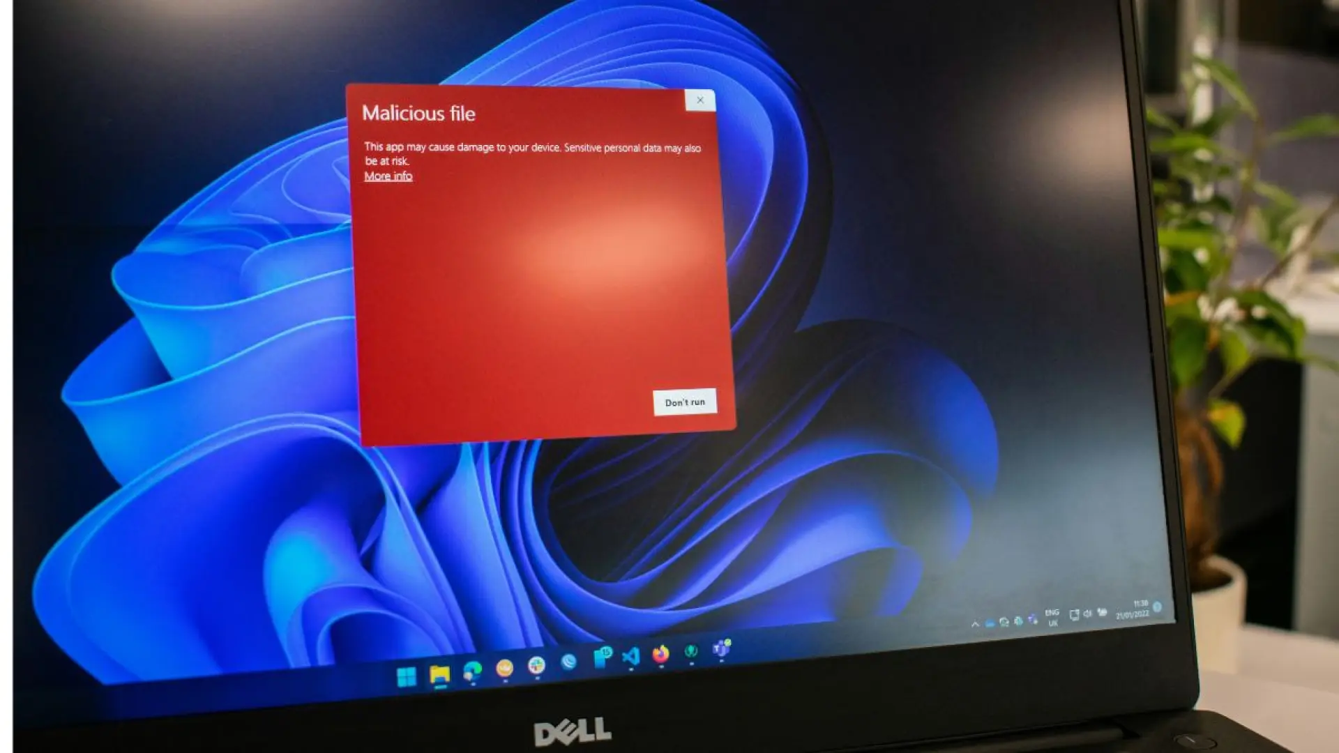 
         No descargues esta actualización de Windows: es un malware diseñado para robar tus contraseñas 
    