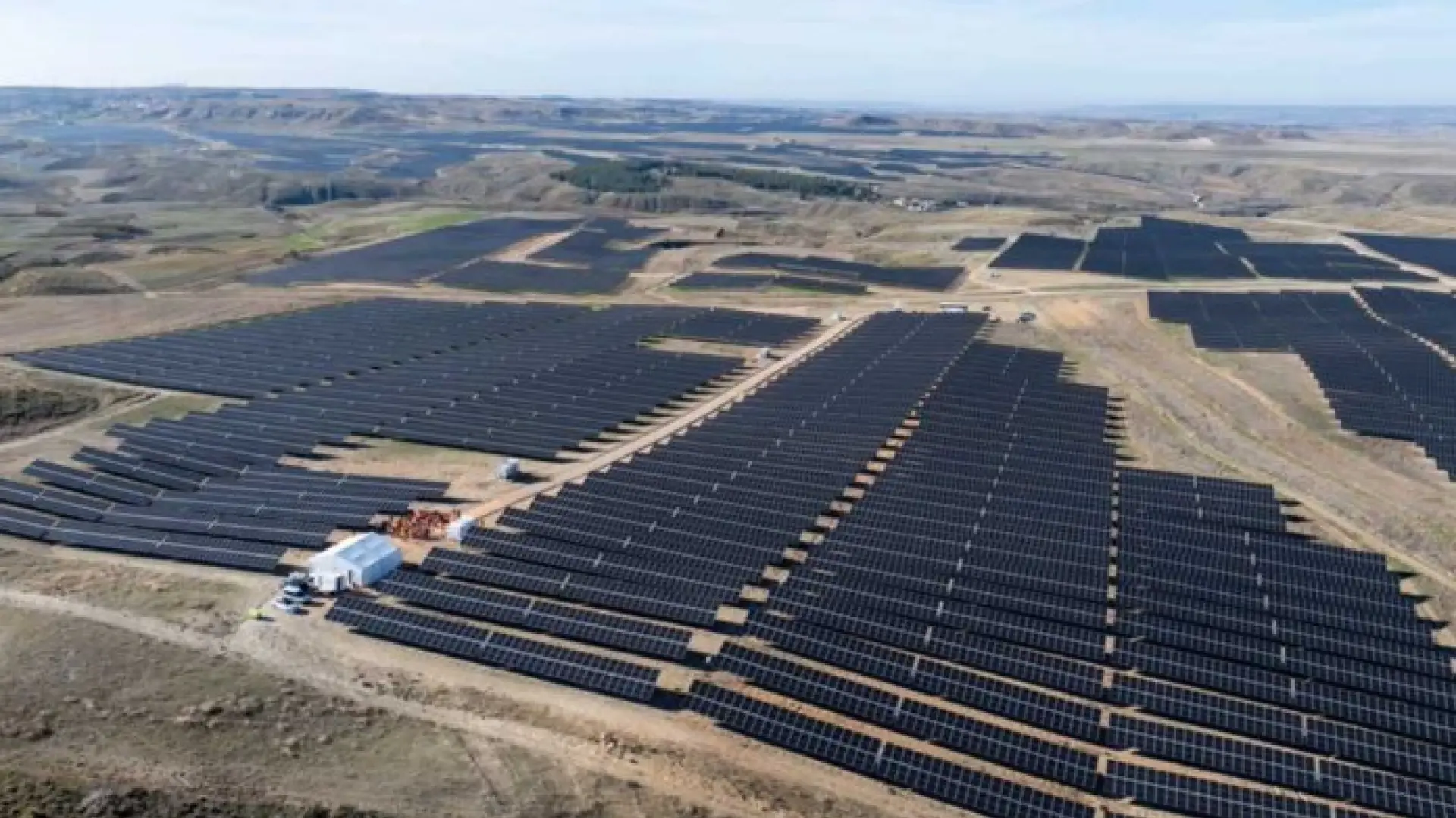 Red Eléctrica limitará a partir de este miércoles la entrada de electricidad renovable para evitar sobretensiones de red