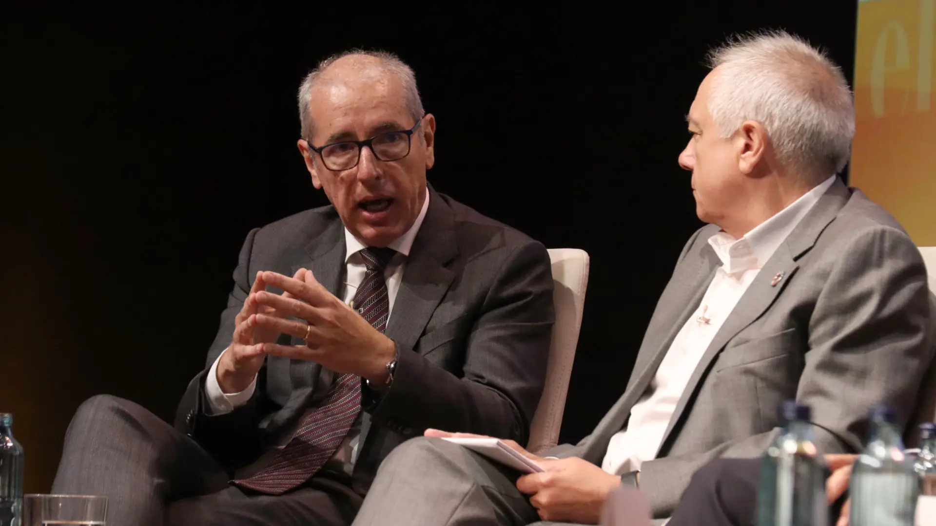 
         El Port de Barcelona avala la ampliación del aeropuerto: "minimiza" el impacto en la altura de las grúas 
    