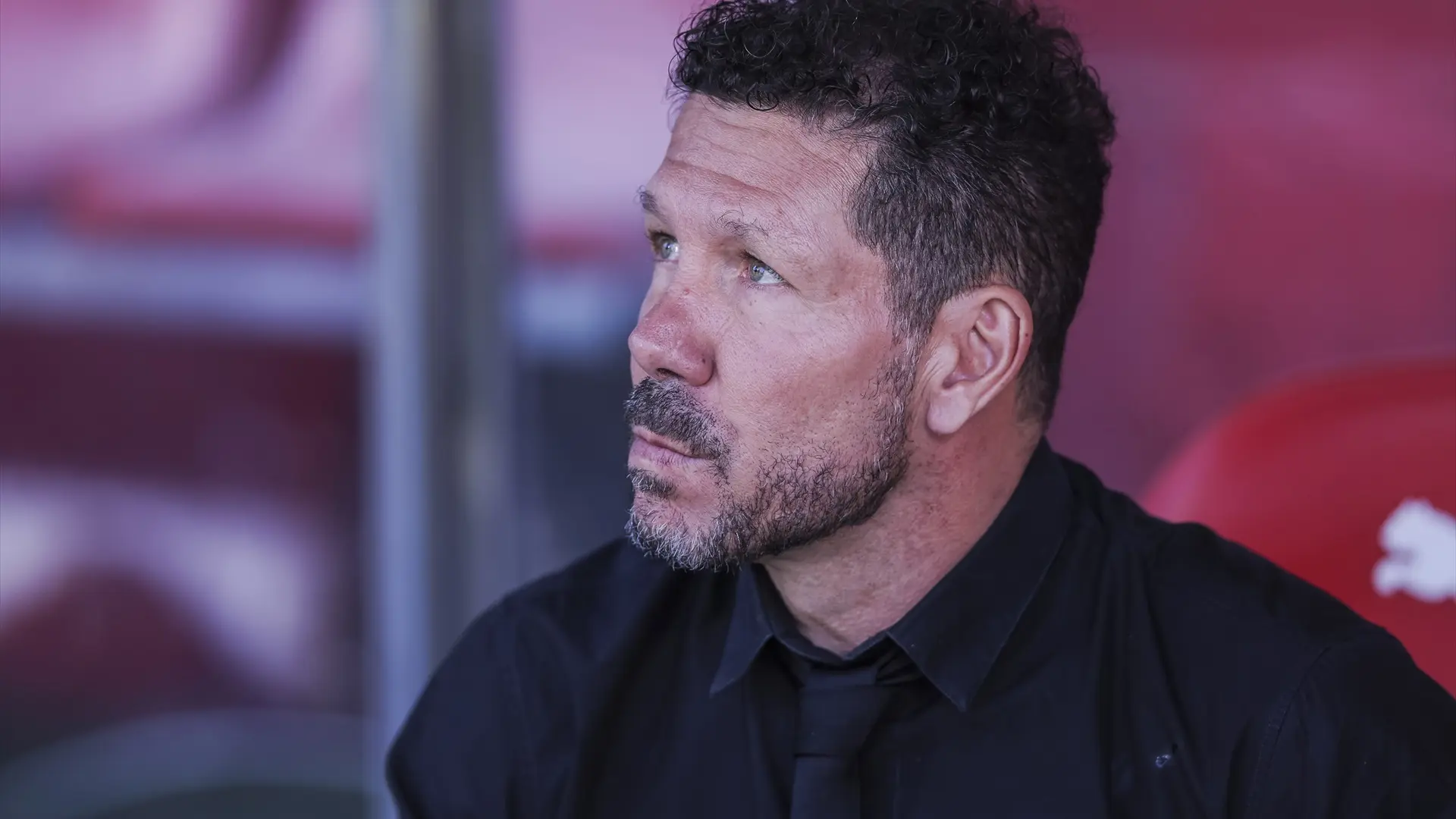 El enganchón de Simeone con un periodista tras la contundente derrota ante el PSG: "Tu comentario busca una opinión conflictiva"