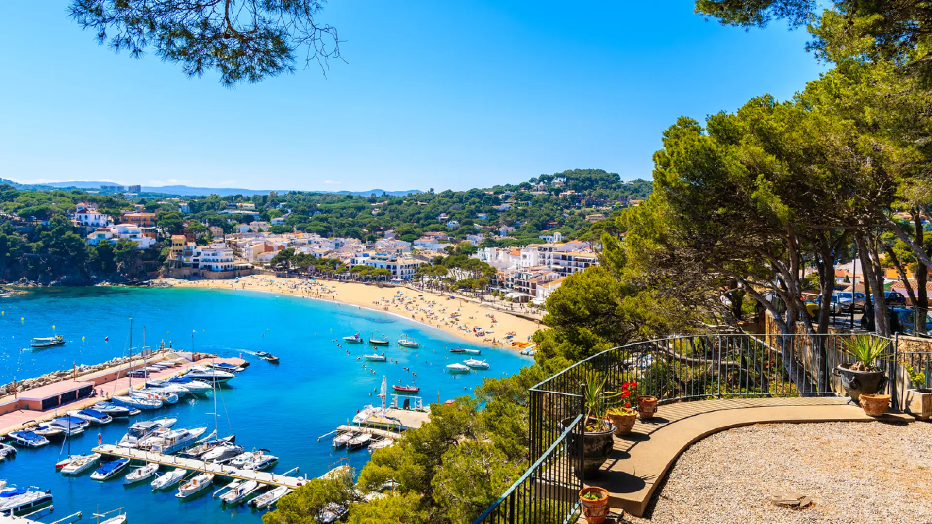 El rincón favorito de Hansi Flick en Cataluña: un precioso pueblo costero "ideal para descansar" thumbnail