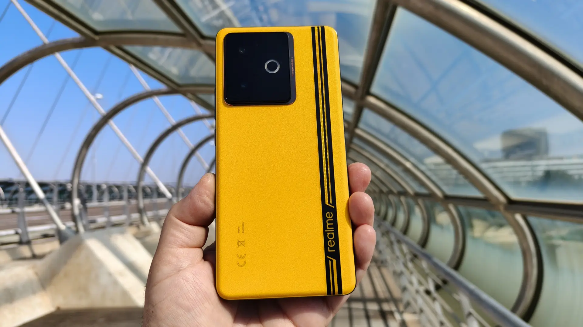 
         realme GT 7T: este móvil tiene casi todo lo que se puede pedir y no solo destaca por su batería 
    