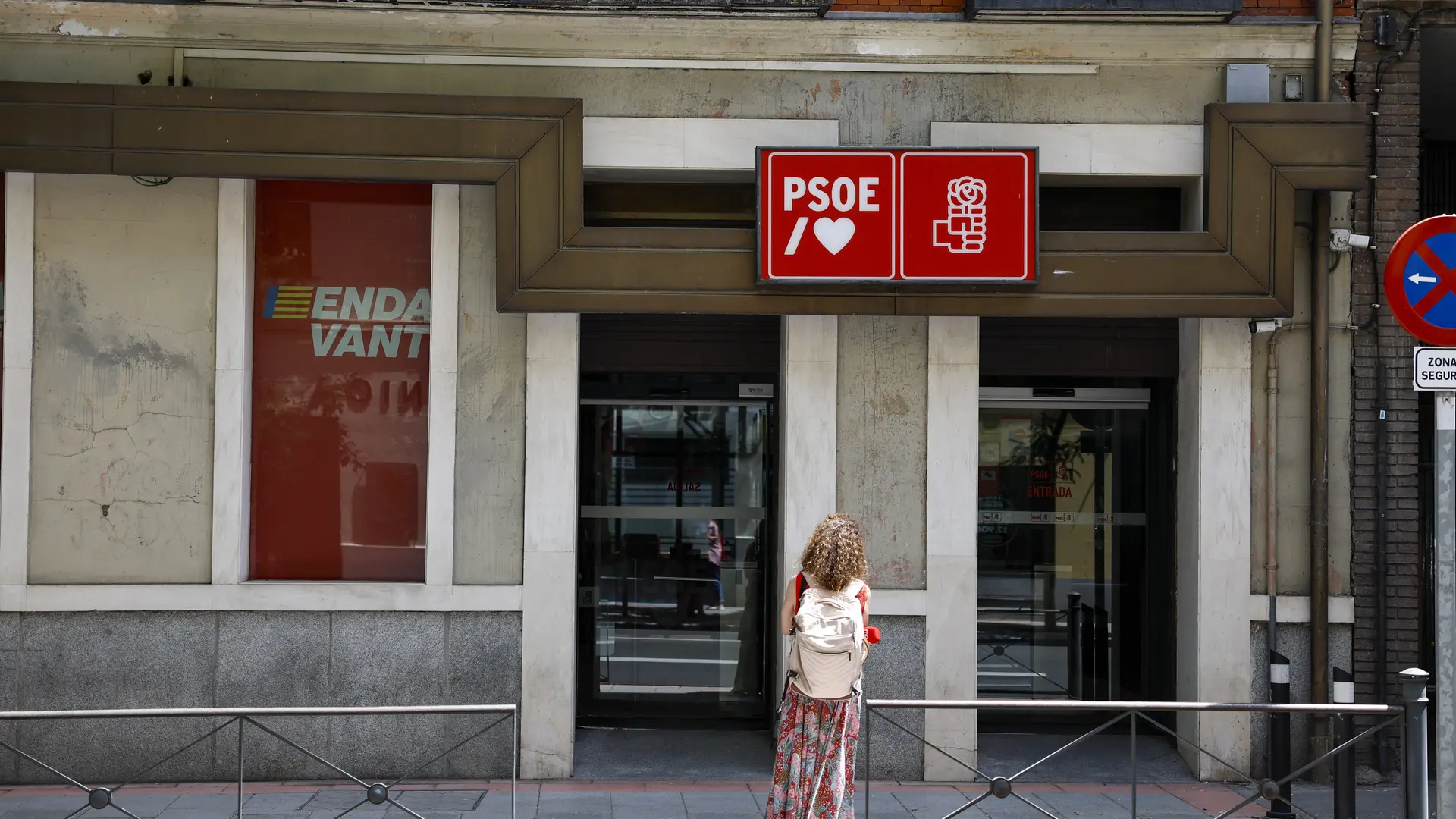 El juez del caso Koldo llama a declarar al exgerente del PSOE y a la trabajadora del partido que entregaba dinero a Ábalos