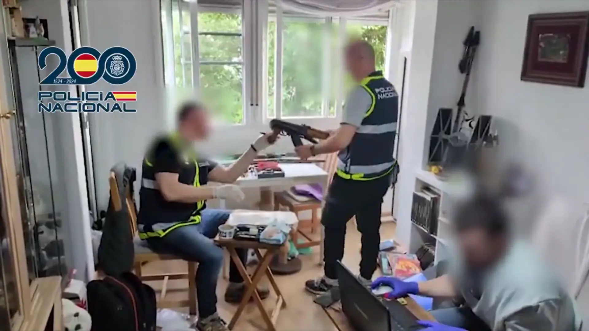 Detenido en Madrid por grabar desnudas en su casa y en un vestuario de un polideportivo a sus hijas menores y sus amigas