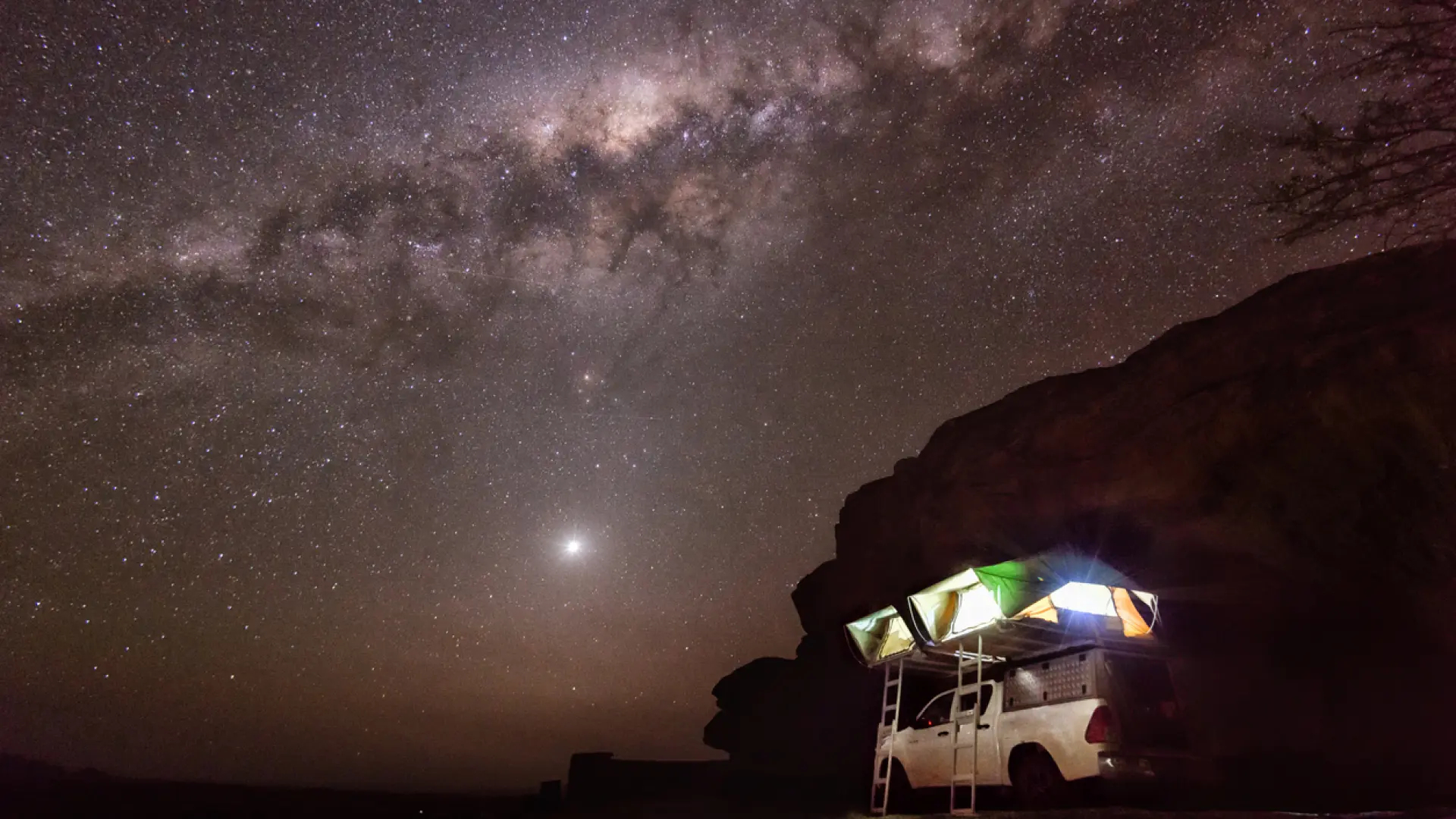 Desde Navarra hasta Palencia: los mejores pueblos de España para ver las estrellas thumbnail