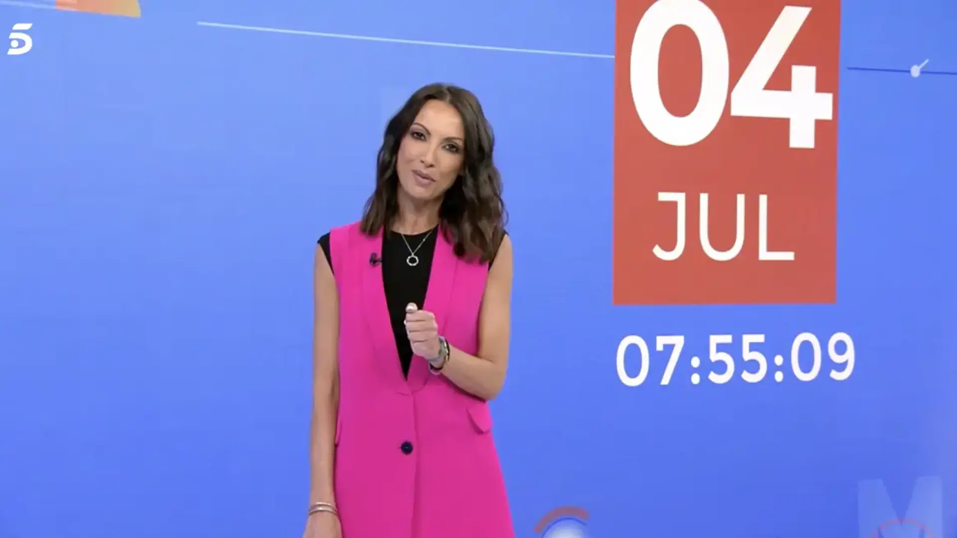 Laila Jiménez se despide emocionada de Informativos Telecinco: "Ha sido un placer madrugar con ustedes"