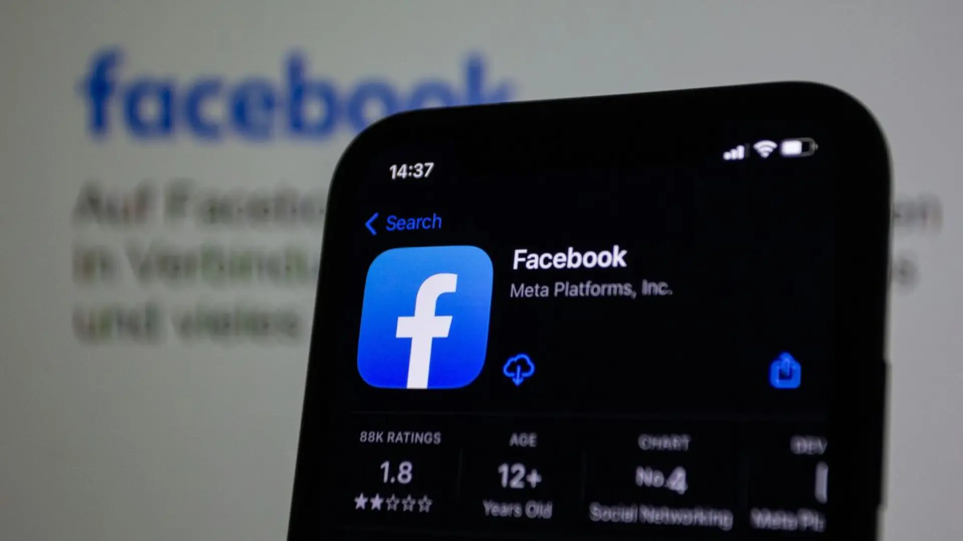 Arranca el juicio de 83 medios españoles contra Facebook por competencia desleal