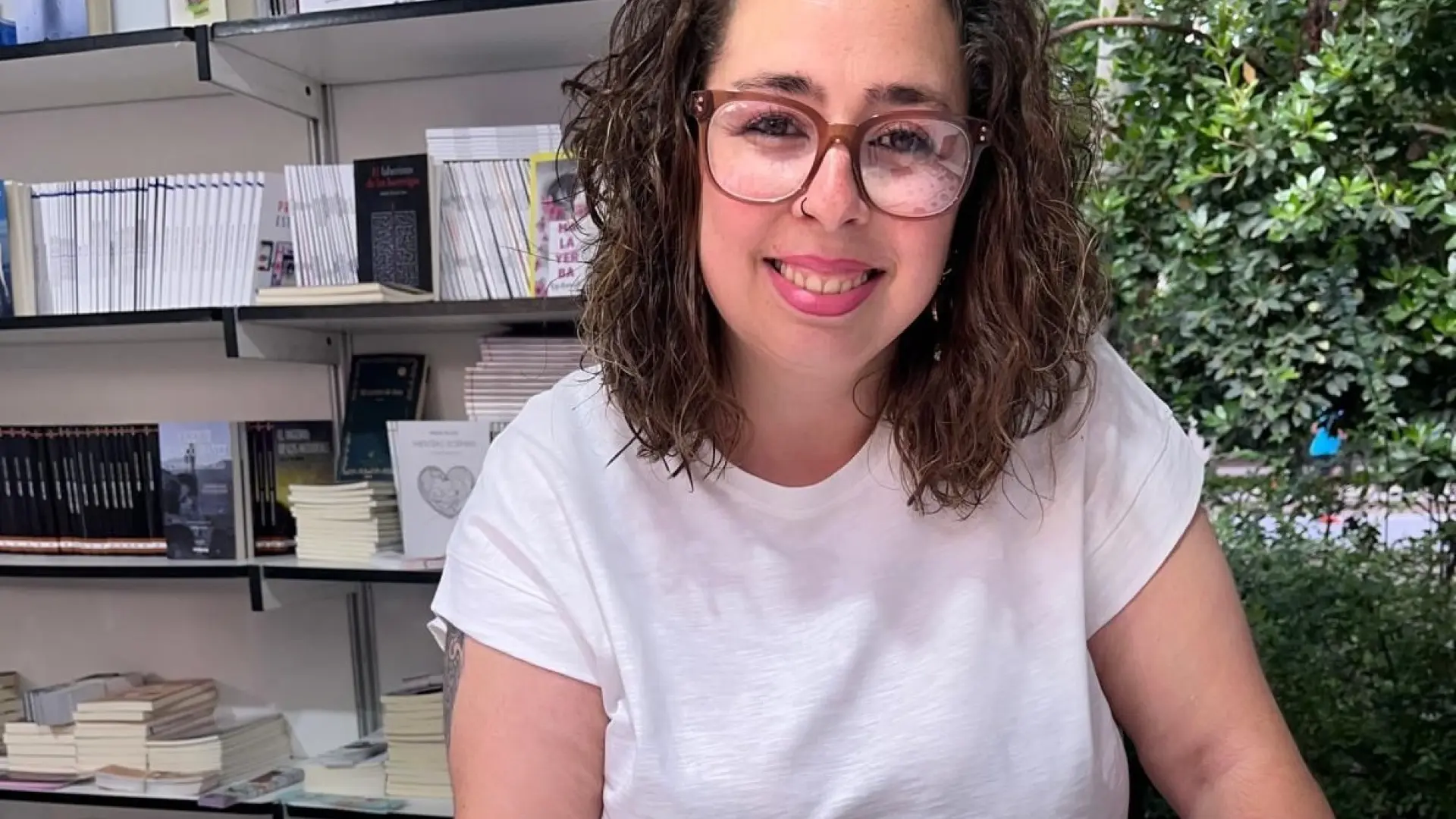 Iris, tras 7 años con colitis ulcerosa y 9 enfermedades autoinmunes: "Estaba sana"