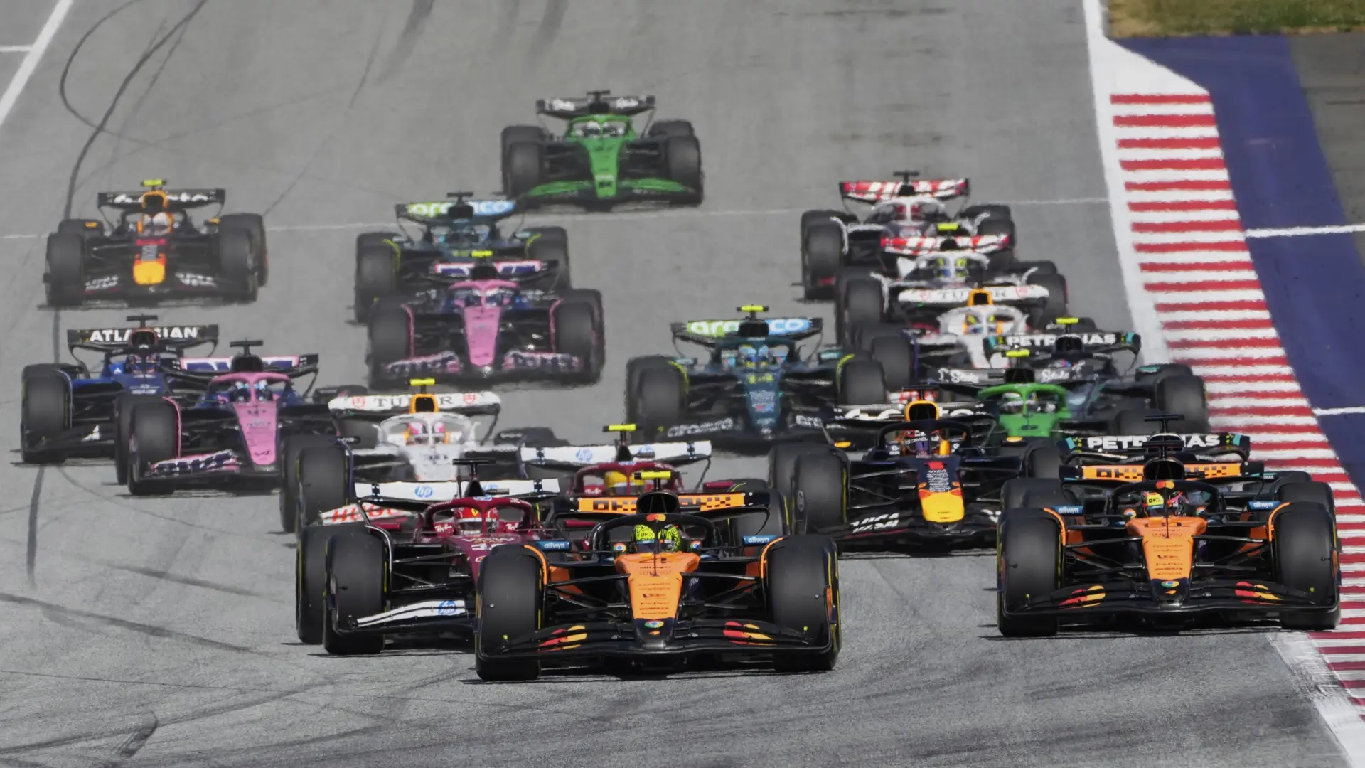 Equipos y pilotos de la temporada 2026 de Fórmula 1: asientos libres, posibles fichajes y rumores de la 'silly season'