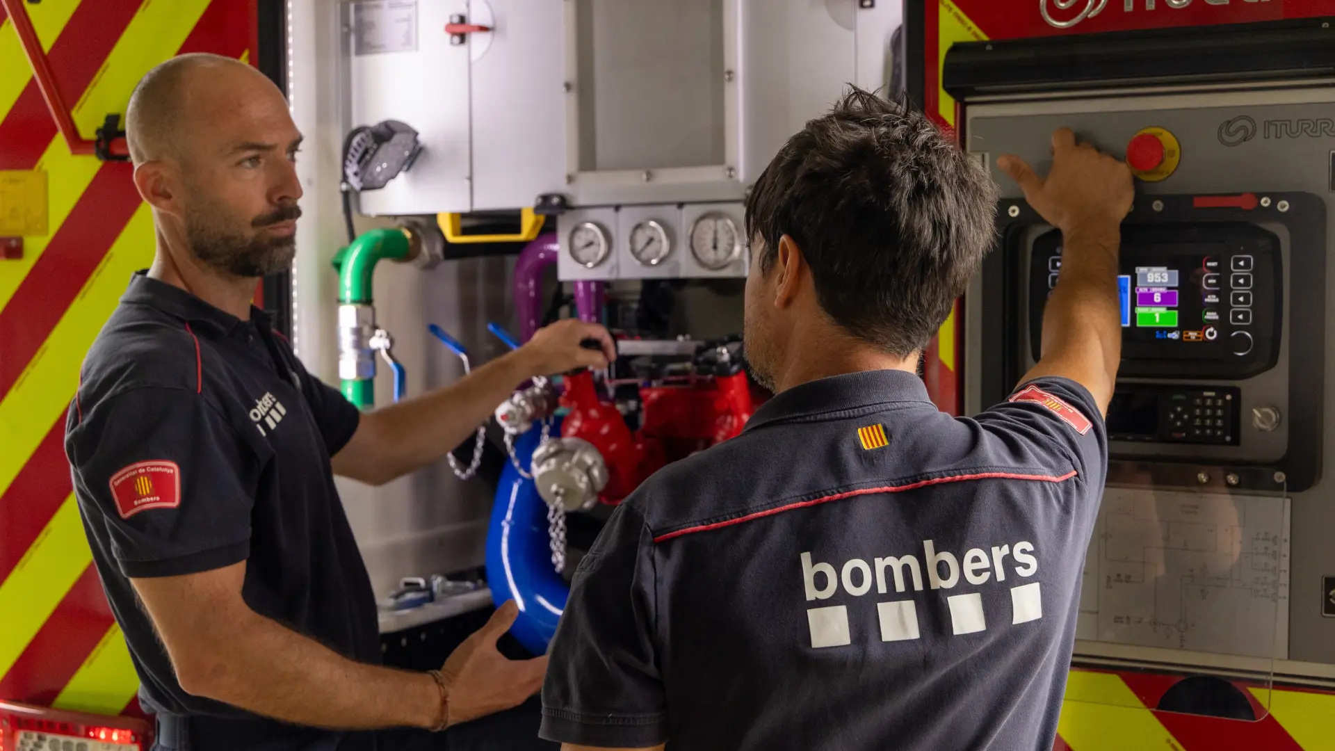 El Govern aprueba ampliar el cuerpo de Bombers con unos 1.500 efectivos hasta 2030