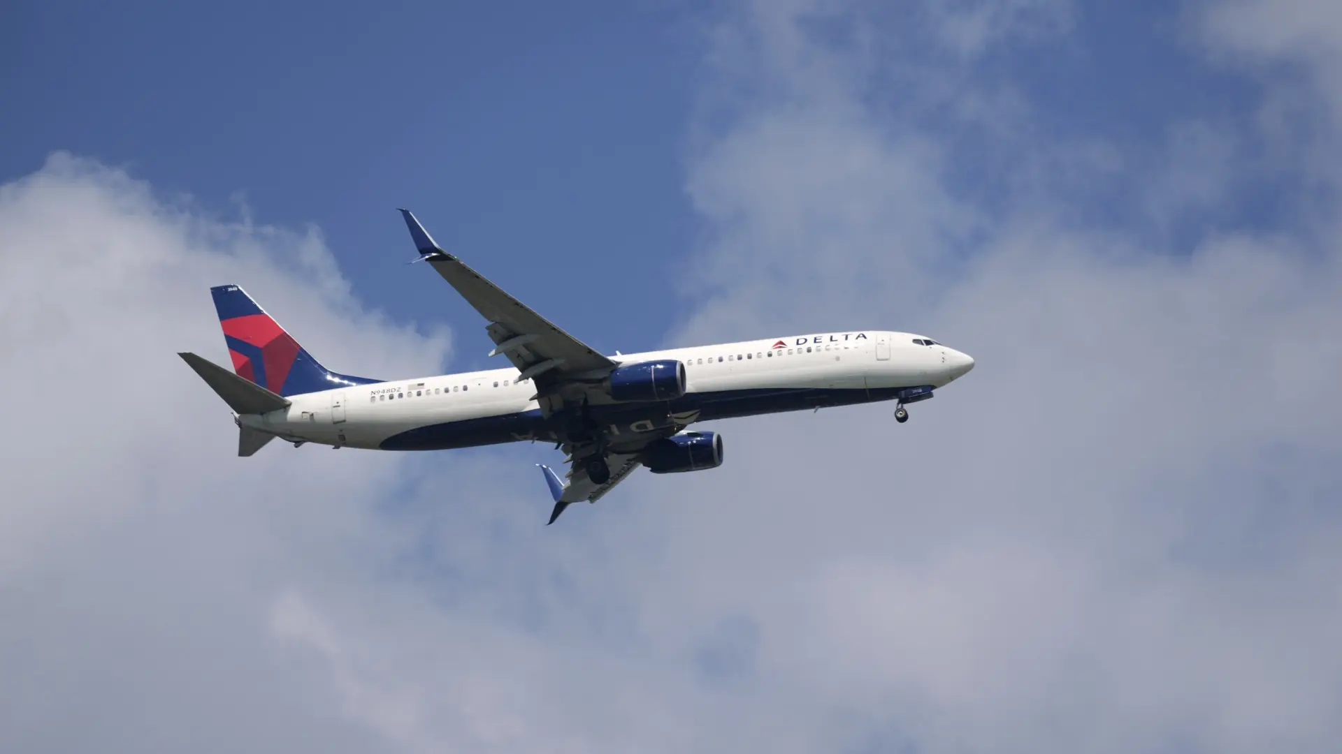 El piloto Perico Durán enseña cómo se vive una turbulencia en cabina: "Es inevitable, hay que volar por ella"
