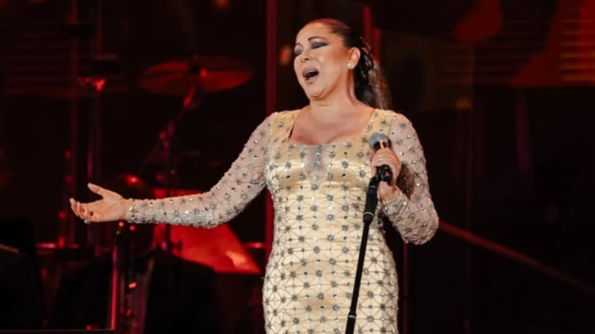 Isabel Pantoja abandona Cantora para siempre: las cámaras de 'El tiempo justo' captan su mudanza de la rumbo a Cádiz
