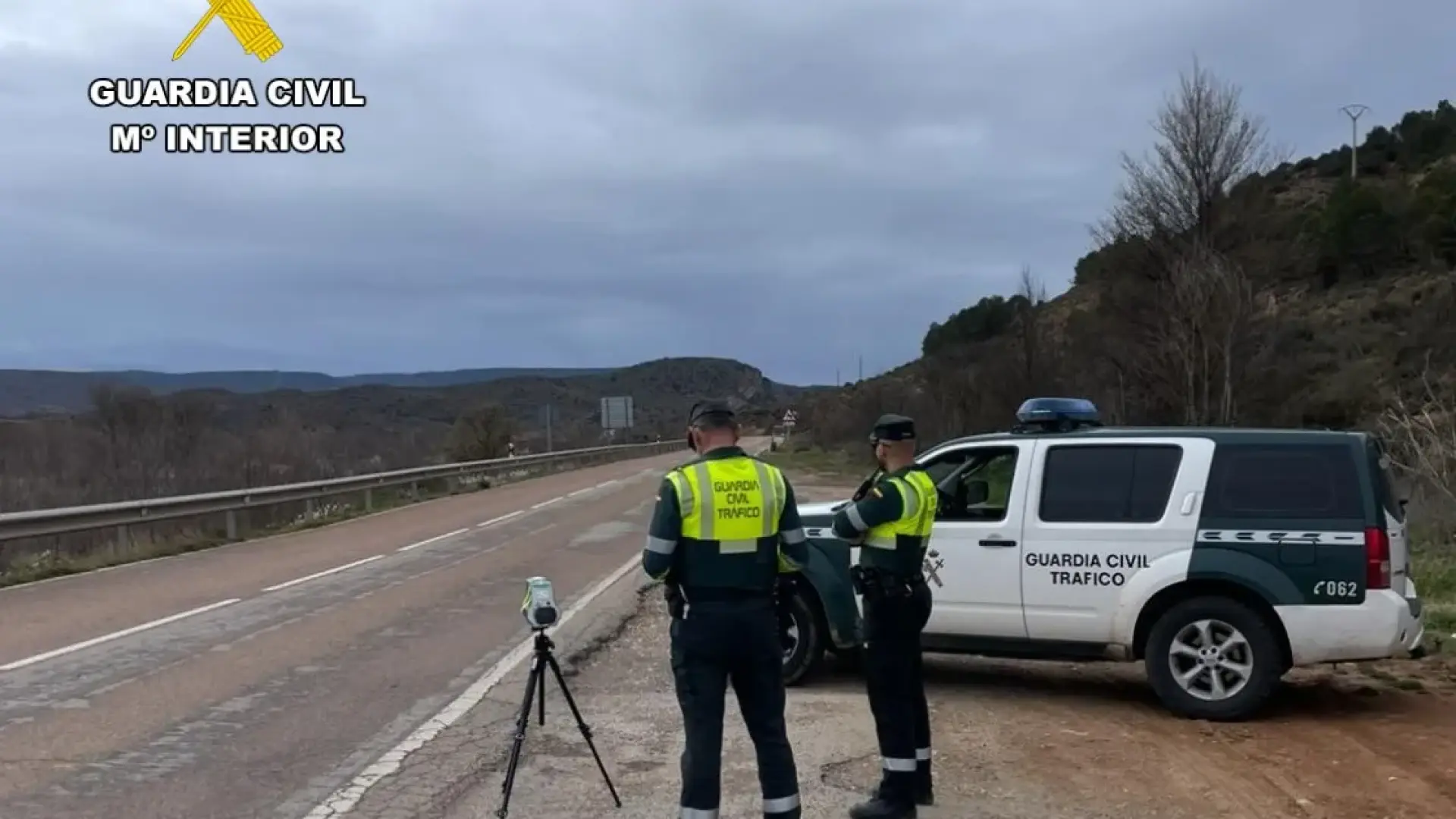 La sorpresa que se llevó la Guardia Civil al detener a un conductor que circulaba a más del doble en una vía de 90 km/h