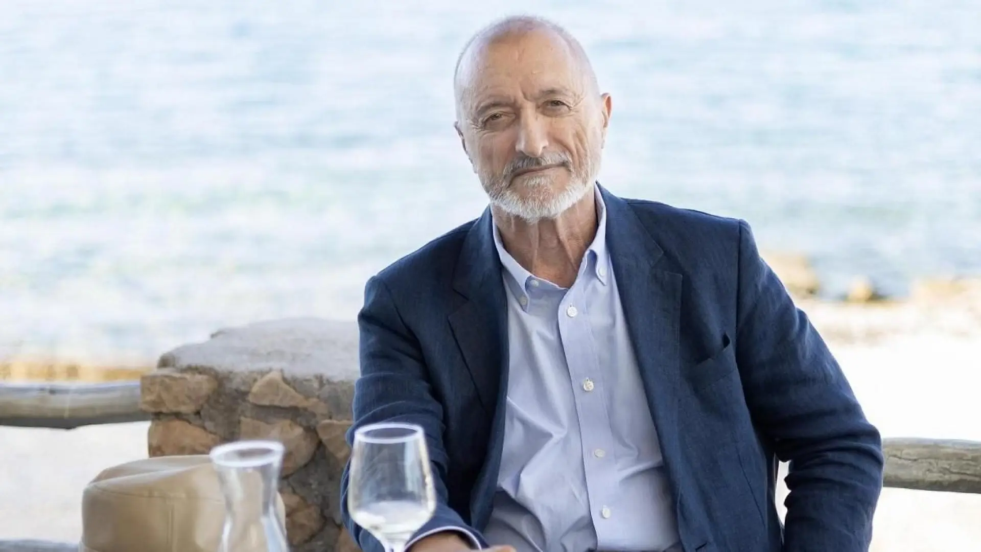 Pérez-Reverte dictates a sentence about Amenábar's movie about Cervantes: “Unfastened and courageous” Pérez-Reverte dictates a sentence about Amenábar's movie about Cervantes: “Unfastened and courageous”