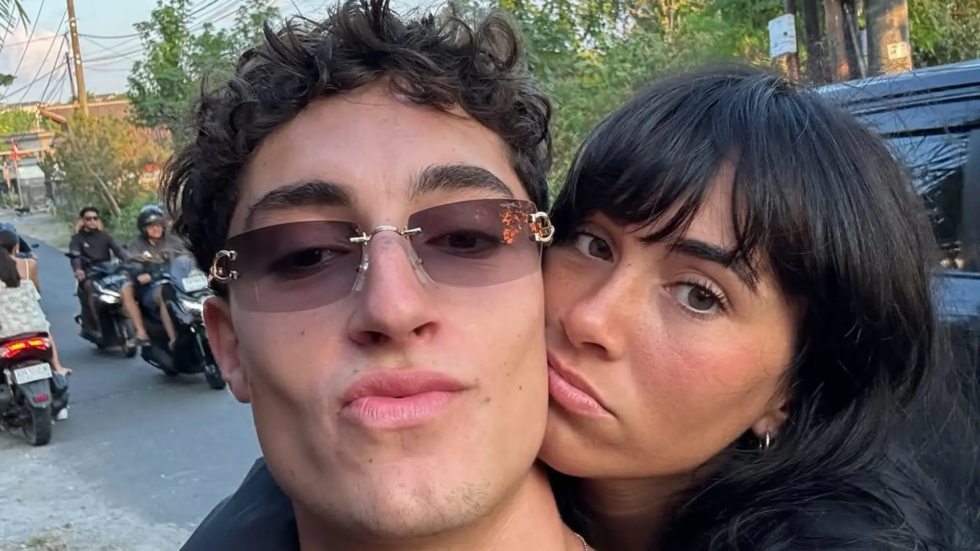 Aitana y Plex, pillados de escapada romántica en Islandia para celebrar el cumpleaños de él