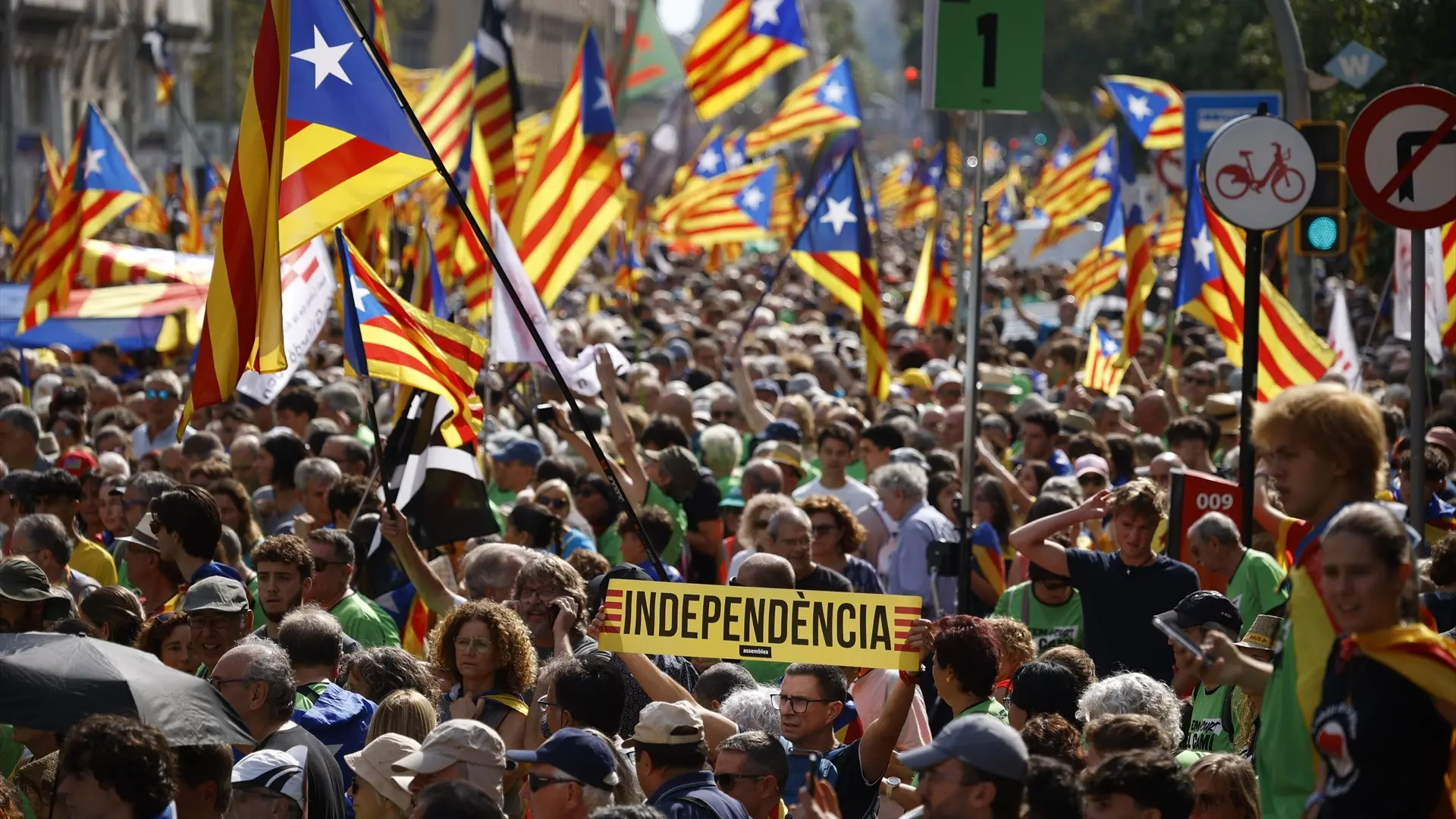 Barcelona reforzará el Metro y limitará líneas de bus por la Diada de Catalunya