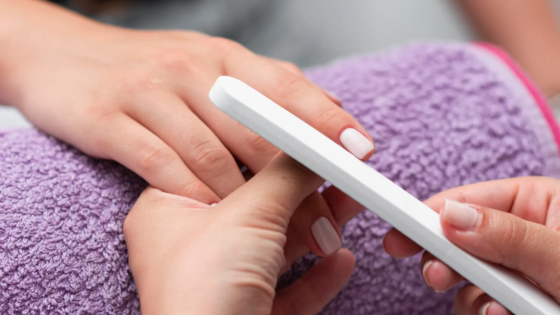 Qué significa llevar las uñas en forma cuadrada según la psicología