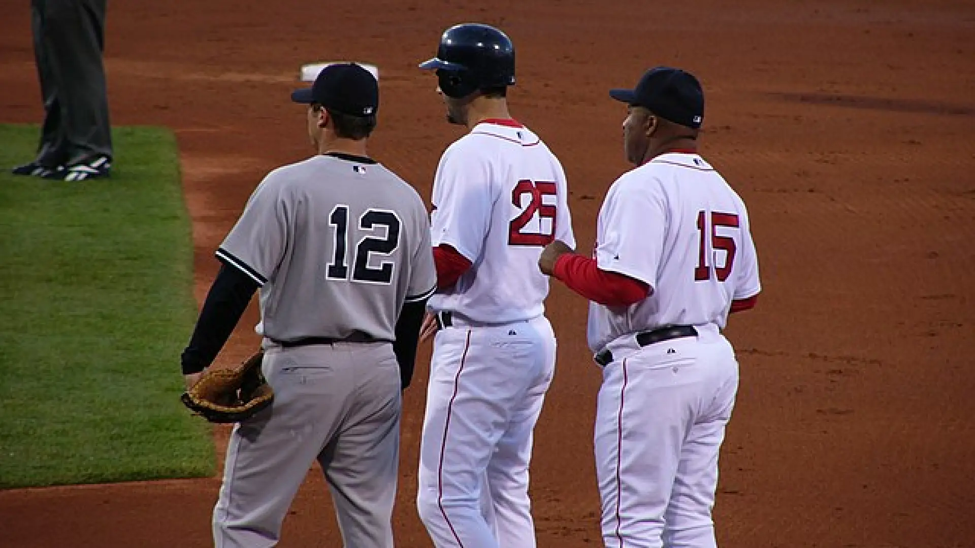 Camisetas para la historia. Los uniformes sin nombre de los New York Yankees y los Boston Red Sox