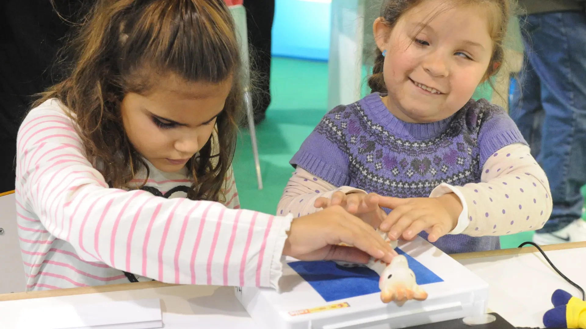 El braille, esencial para la vuelta al cole de más de 7.000 estudiantes ciegos o con discapacidad visual grave