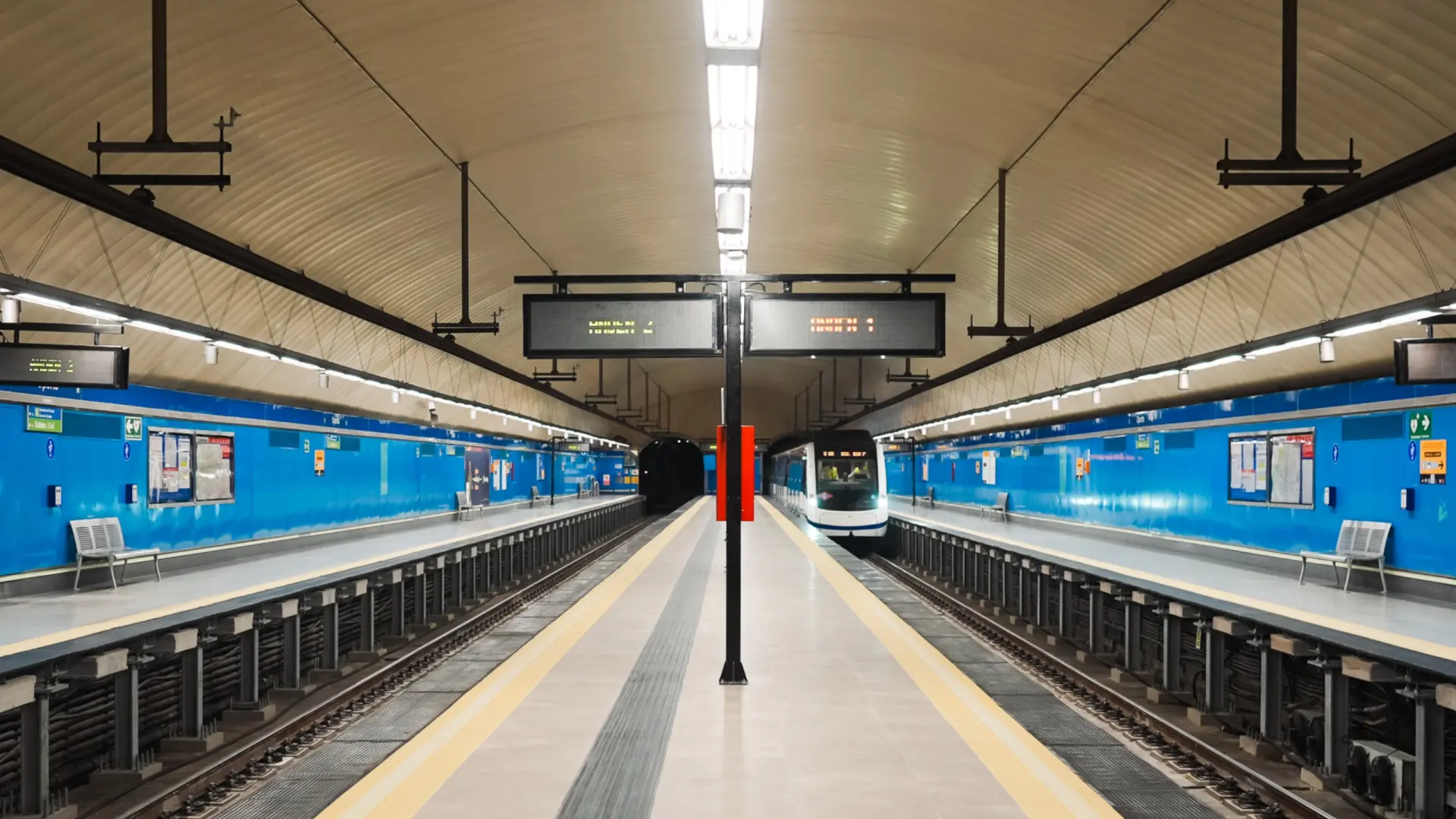 La L6 reabre entre Méndez Álvaro y Moncloa: nuevas vías, andenes reforzados y menos traqueteo