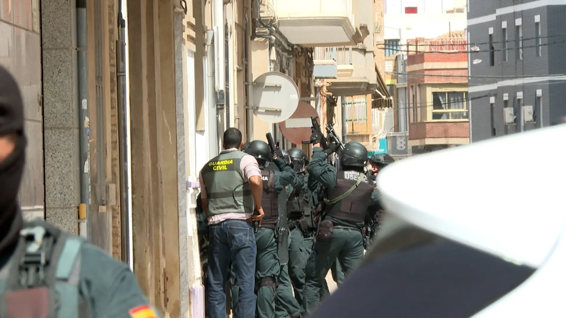 Prisión para el detenido por su implicación en el intento de homicidio a tiros de un hombre en Alfafar