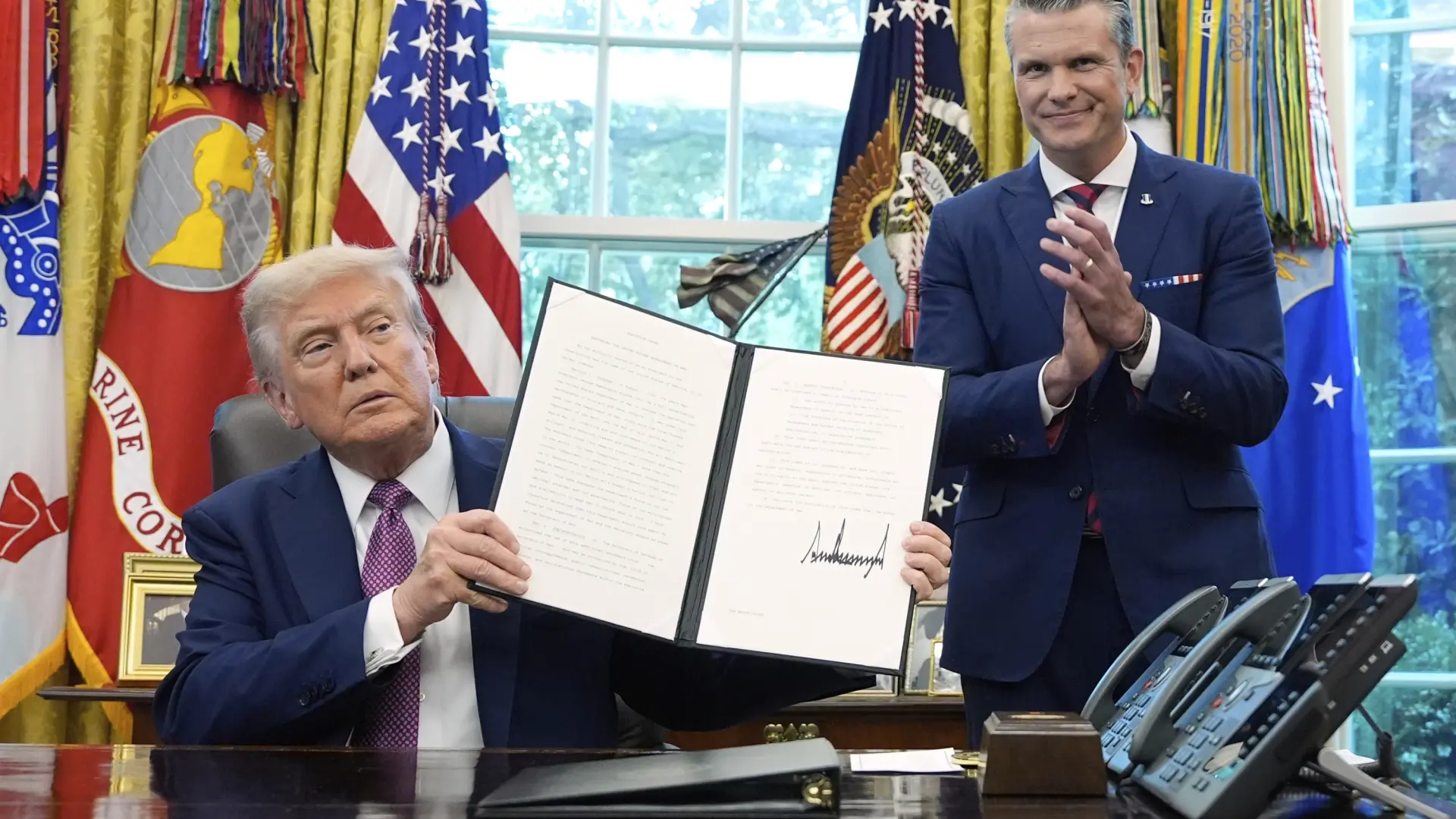 Trump firma la orden ejecutiva que renombra al Pentágono como Departamento de Guerra: "Es un mensaje de victoria"
