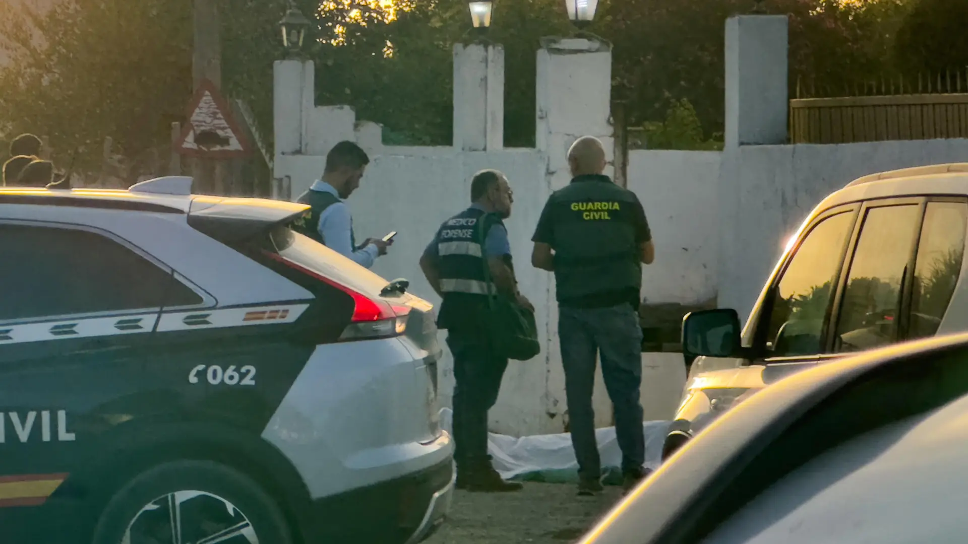 Muere el tercer herido en el tiroteo en una urbanización de Carmona en el que fallecieron dos personas