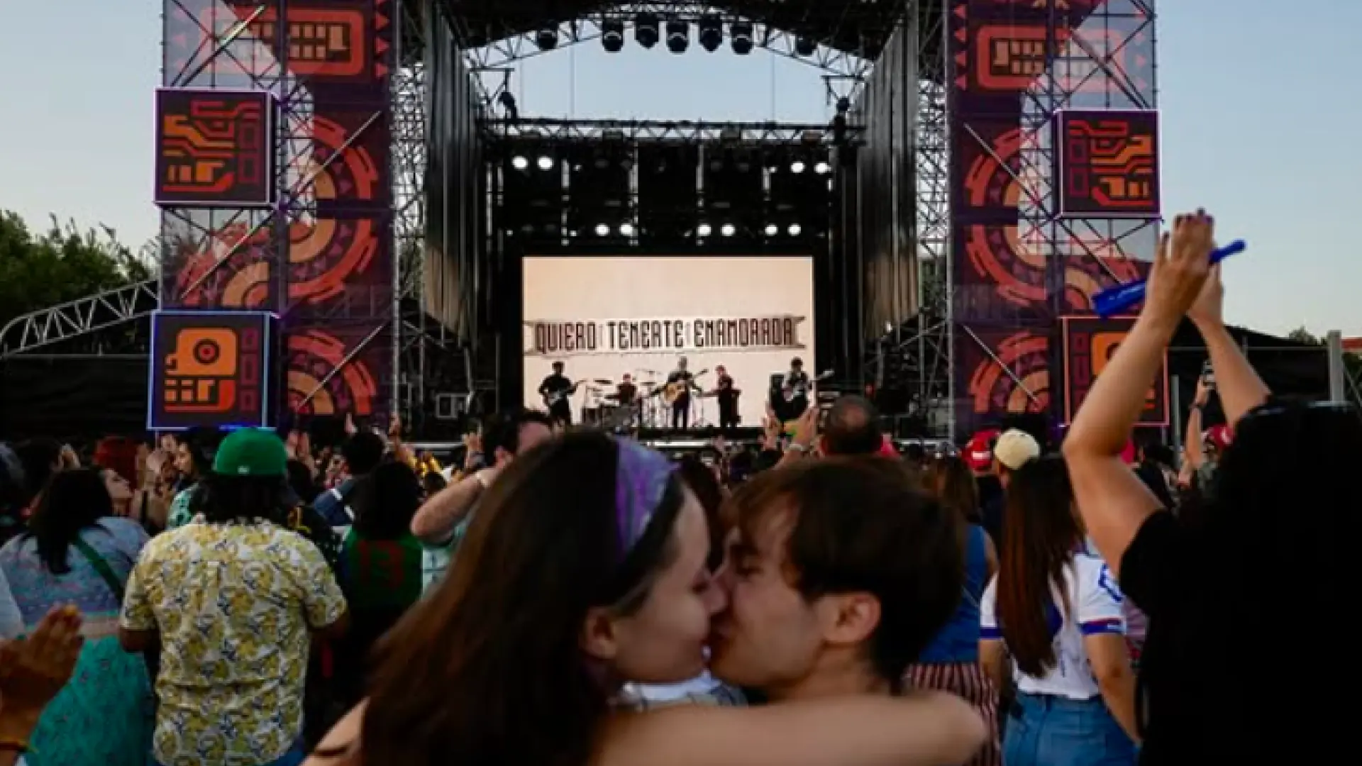 Revive y sobrevive latino