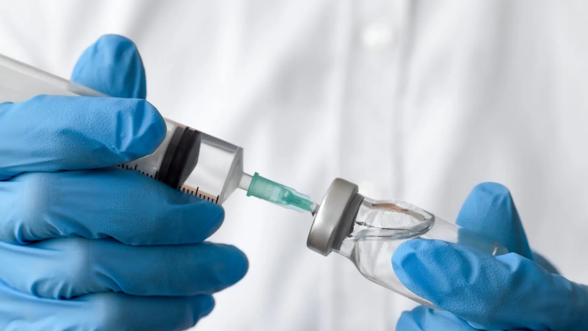 Una vacuna rusa contra el cáncer arroja una eficacia del 100% en estudios preclínicos: esto es lo que se sabe hasta el momento
