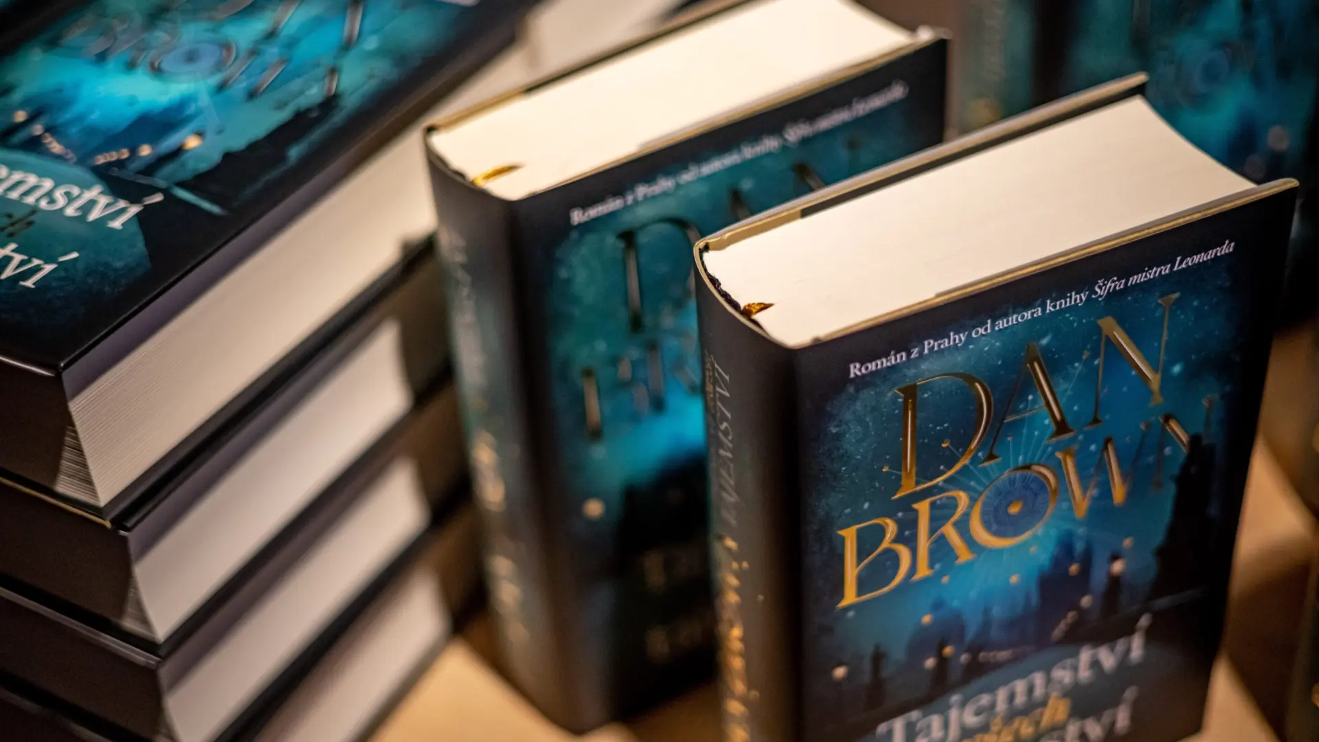 Las insólitas condiciones de la traductora checa de la nueva novela de Dan Brown: trabajó en un búnker con una caja fuerte