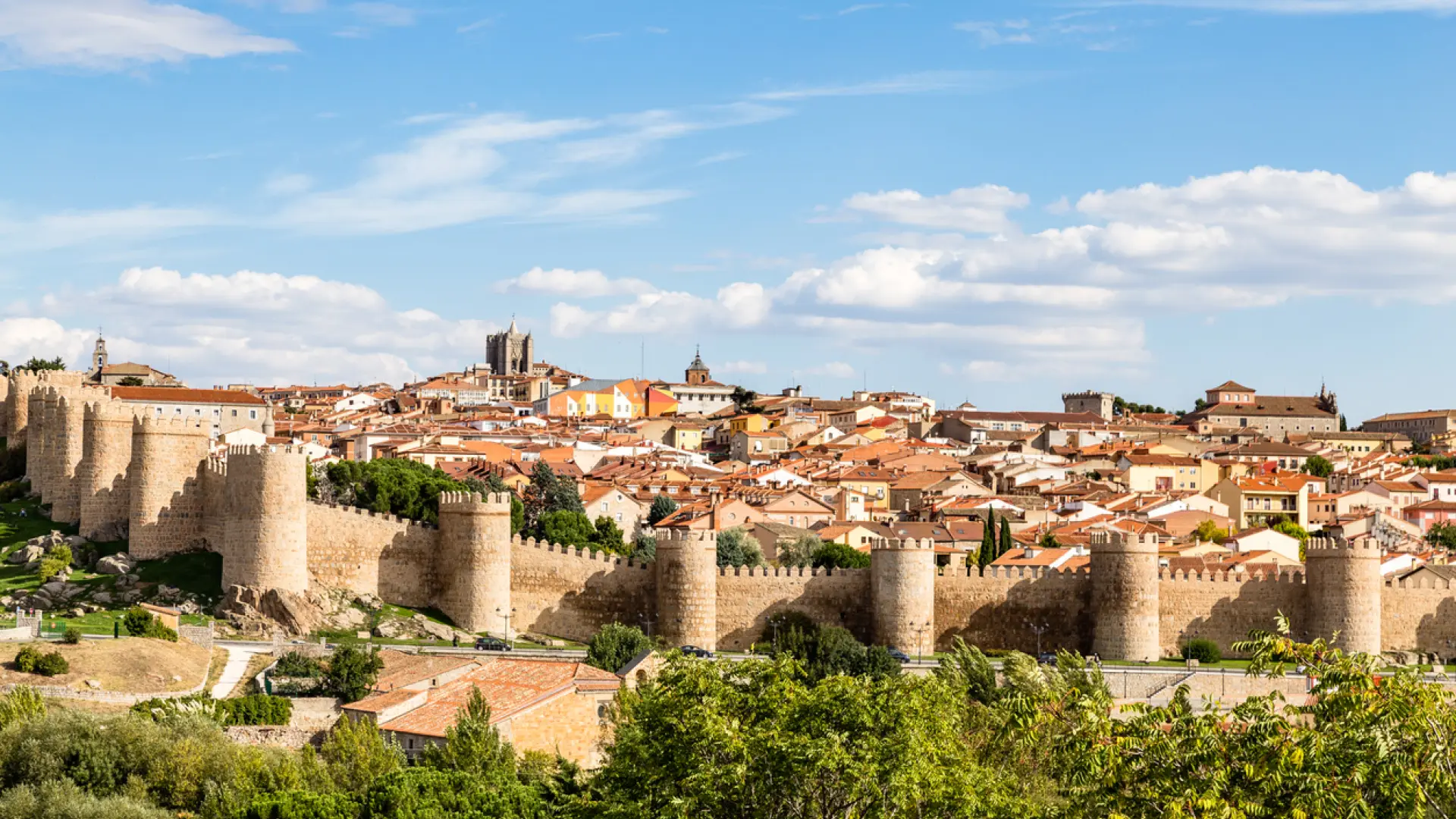 Las rutas perfectas para recorrer Castilla y León en tu coche eléctrico sin que nada te frene