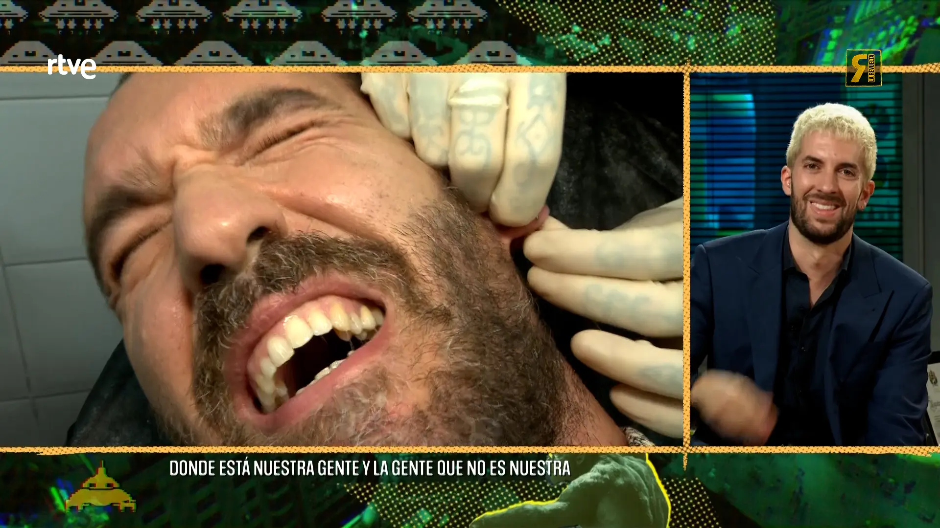 Jorge Ponce acaba haciéndose un 'piercing' en directo en 'La Revuelta' después de tratar de provocar a un señor