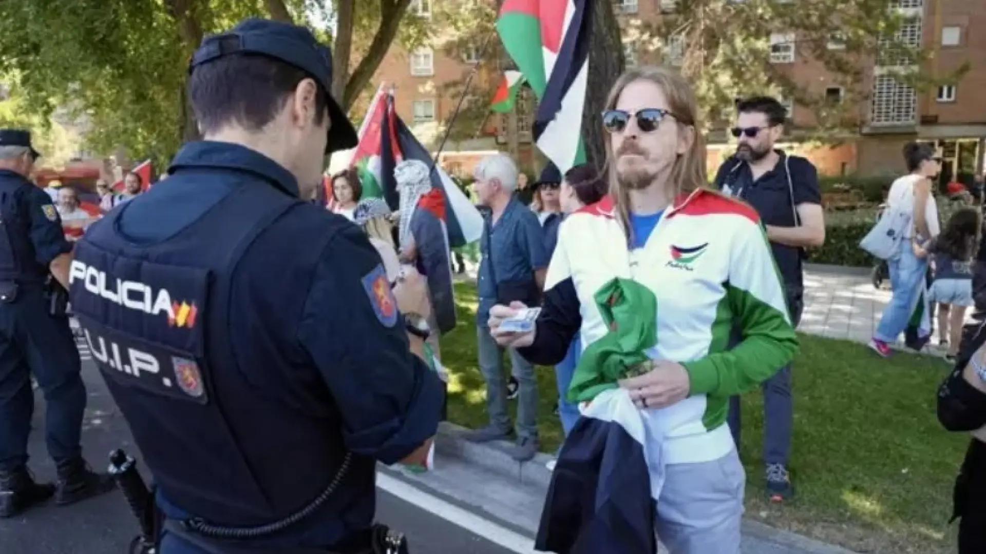 La Policía identifica al portavoz de Podemos Pablo Fernández en las manifestaciones propalestinas de La Vuelta en Valladolid
