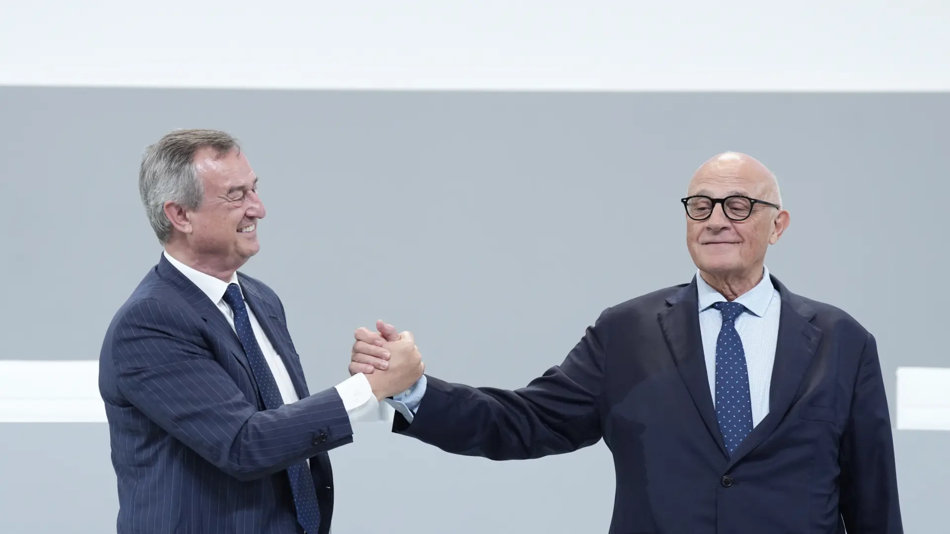 El consejo del Sabadell se reúne para ultimar el informe contra la OPA del BBVA