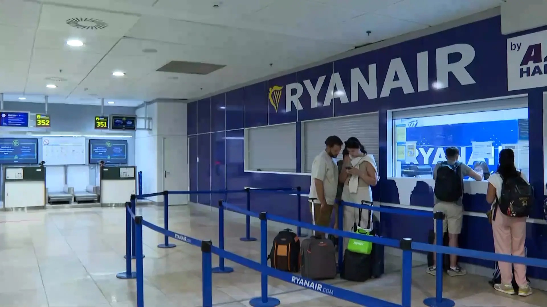 Ryanair amenaza con recortar otro millón de plazas en España el próximo verano