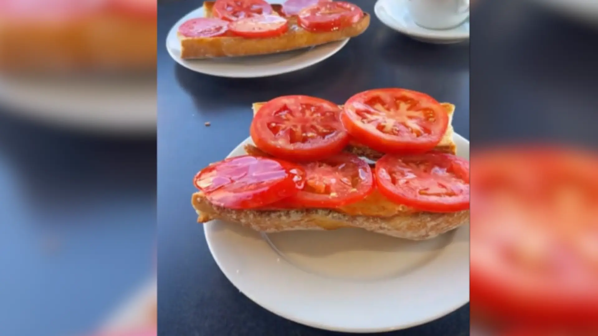 El "shock cultural" de un joven murciano al probar unas tostadas en Galicia: "Nos han fallado"