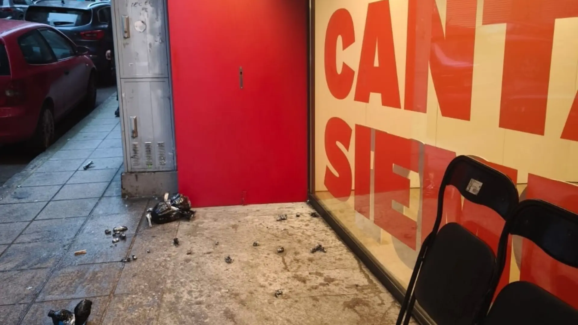 Detenido el hijo de la alcaldesa de Bezana por el ataque a la sede del PSOE de Cantabria