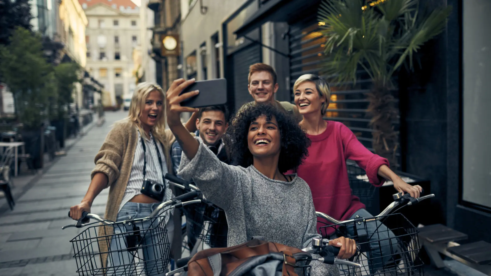 Las mejores ciudades del mundo para viajar si eres de la Generación Z