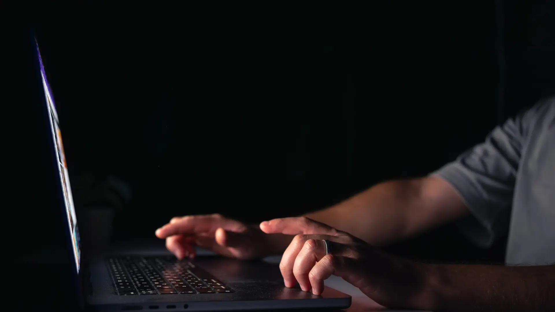 La trata con fines de explotación sexual, un delito cada vez más escurridizo con la justicia que ahora se ha desplazado al mundo digital