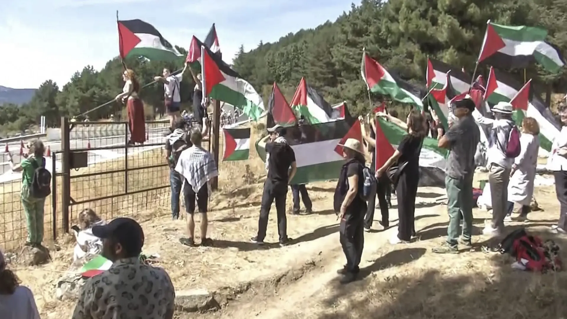 La ministra Rego aplaude la presión por Gaza en La Vuelta y Feijóo pide al Gobierno que evite el boicot: "España no es esto"