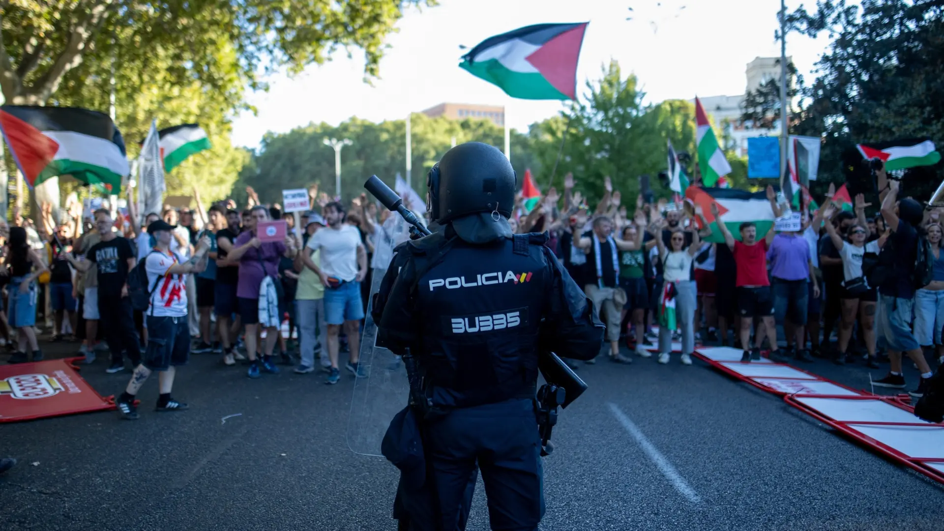 Los Policías denuncian que hubo "órdenes de no actuar" en la Vuelta y piden la dimisión de Sánchez, Marlaska y el delegado del Gobierno