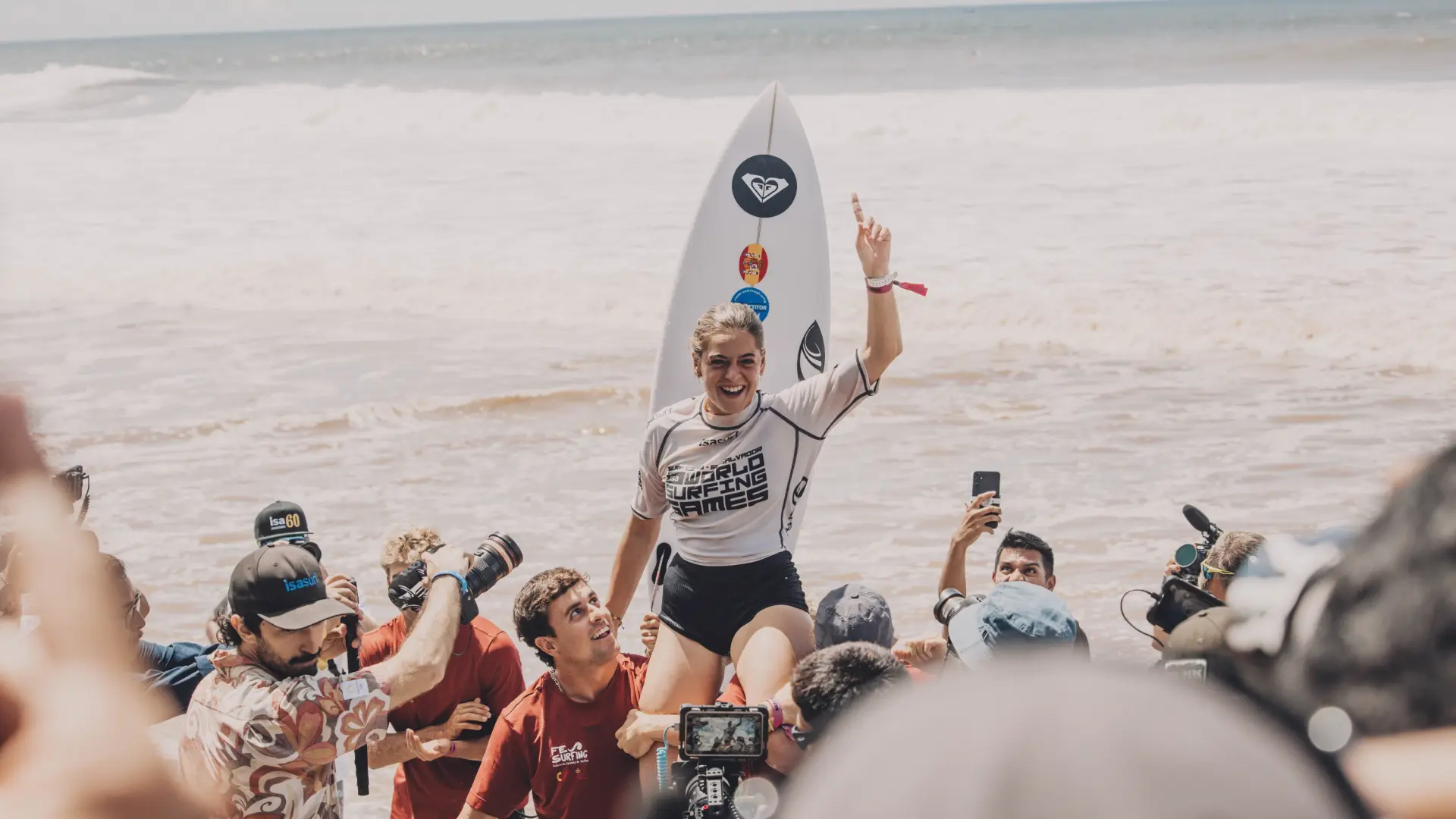 Hito de Janire González-Etxabarri: primera campeona del mundo de surf española de la historia