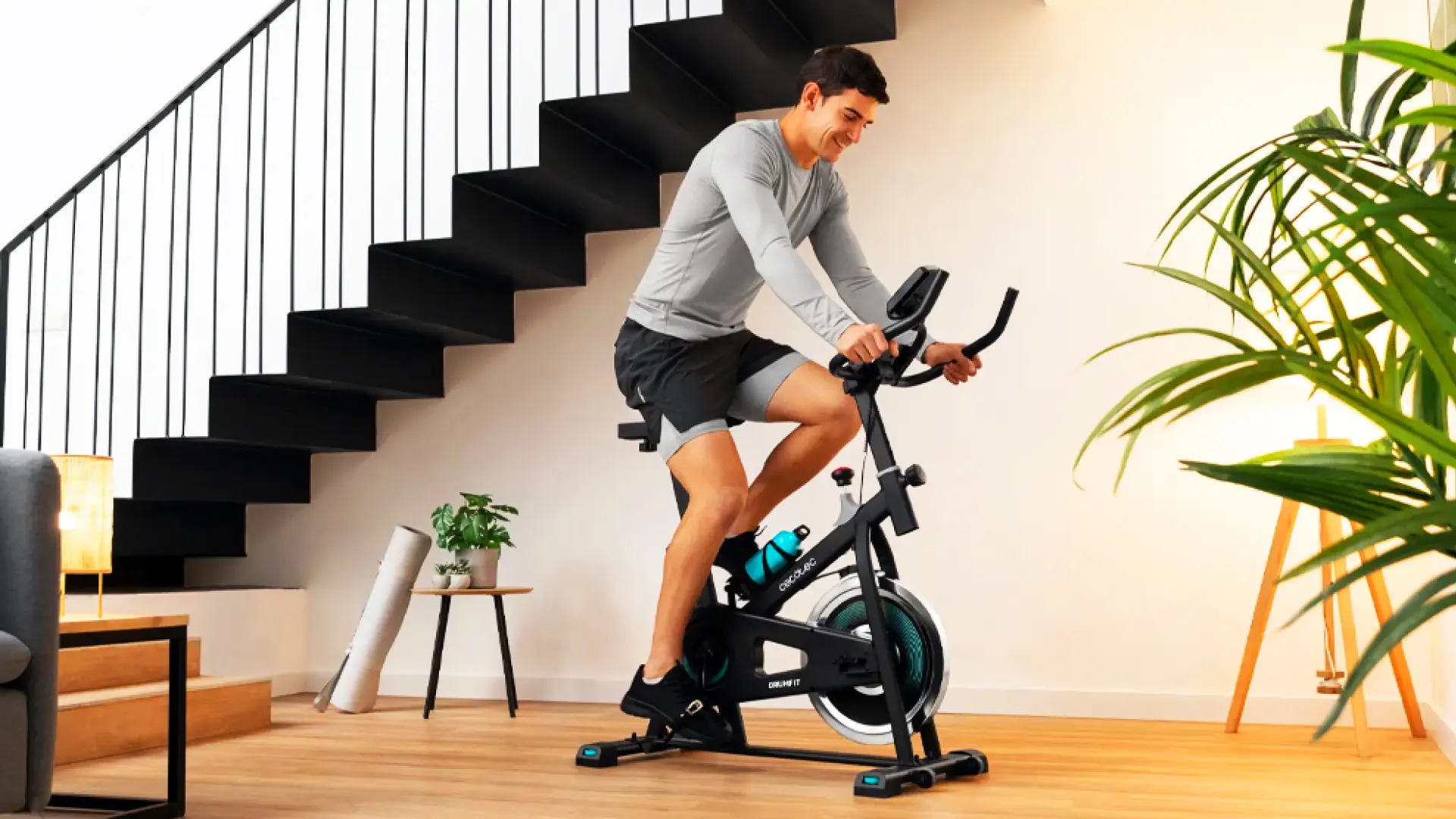 Ya no hay excusas para retomar la rutina deportiva con esta bicicleta estática compacta de menos de 100 euros