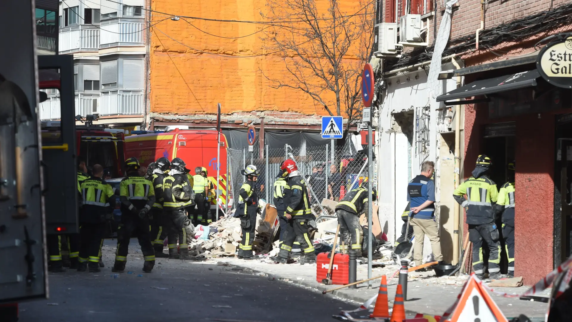 El local que explotó en Vallecas no tenía cédula de habitabilidad: investigan si se usaba como vivienda