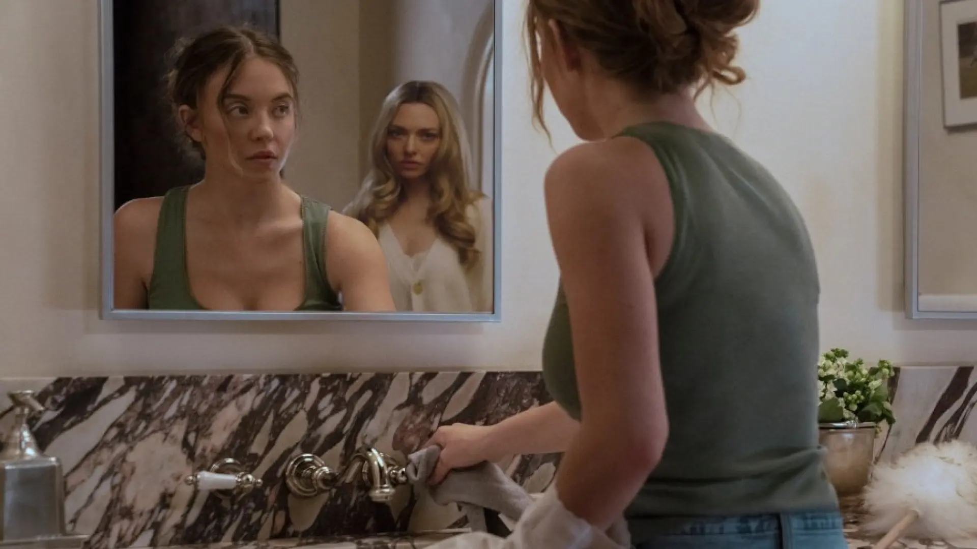 Sydney Sweeney y Amanda Seyfried en 'La asistenta': tráiler y fecha de estreno exacta para tu nueva obsesión
