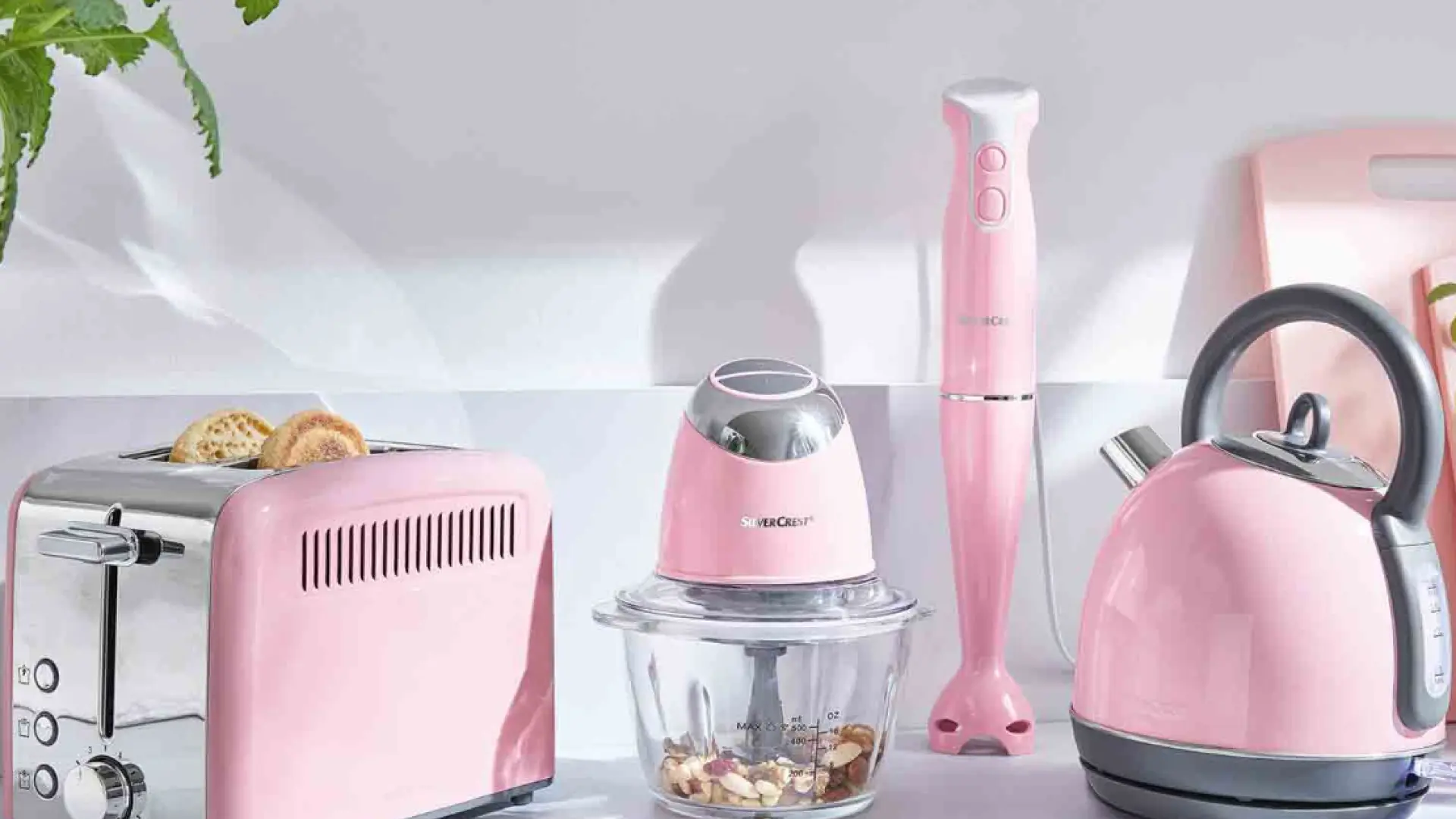 Lidl se suma a la fiebre por las cocinas 'vintage' con estos 'gadgets' baratos de colores pastel